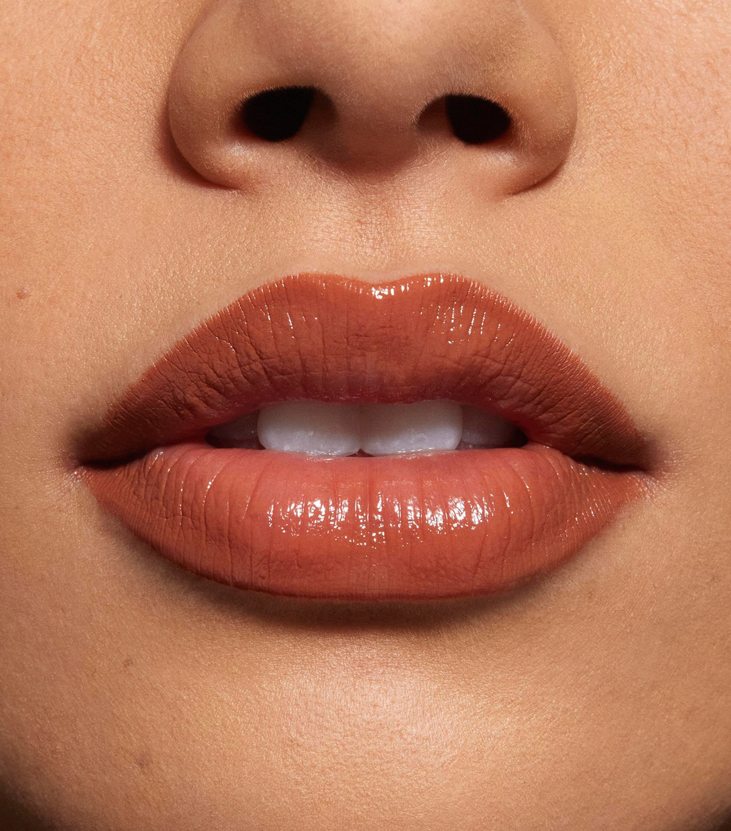 Glossy Lip Kit COCNT GL Image 4
