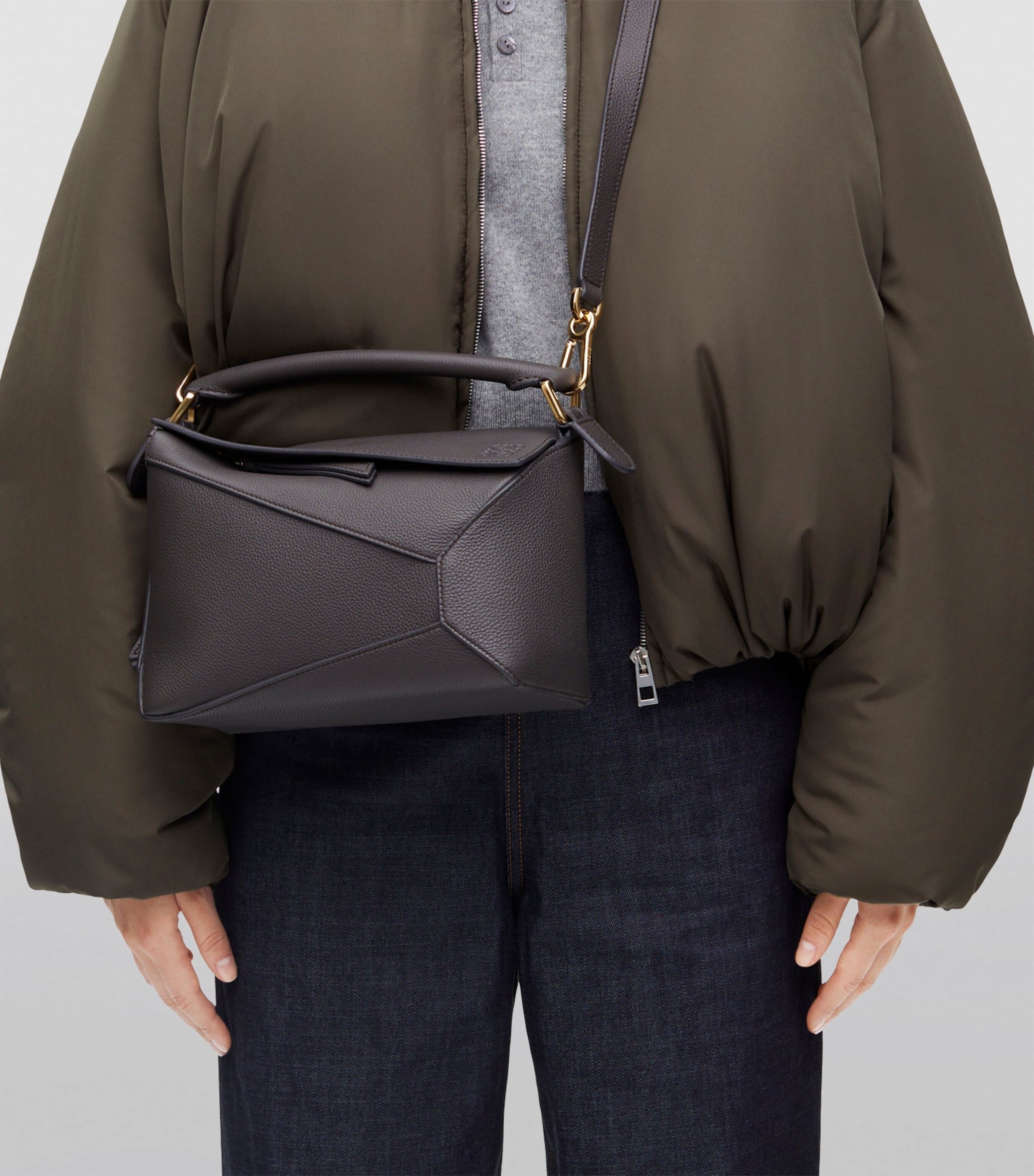 Small Leather Puzzle Edge Top-Handle Bag DARK GREY Image 9