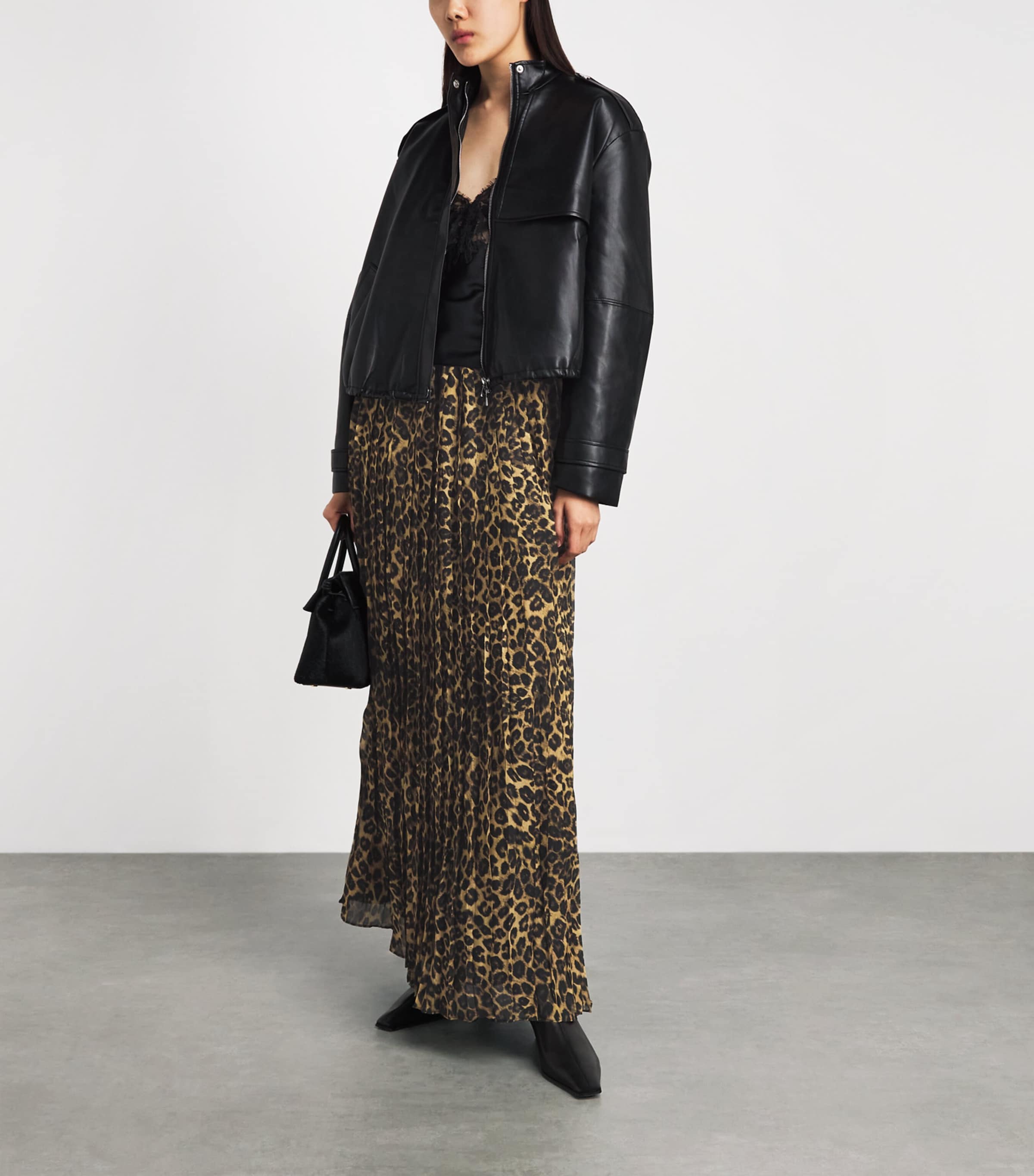 Toccin Womens Chiffon Leopard Pleated Dillon Midi Skirt Leopard Image 2