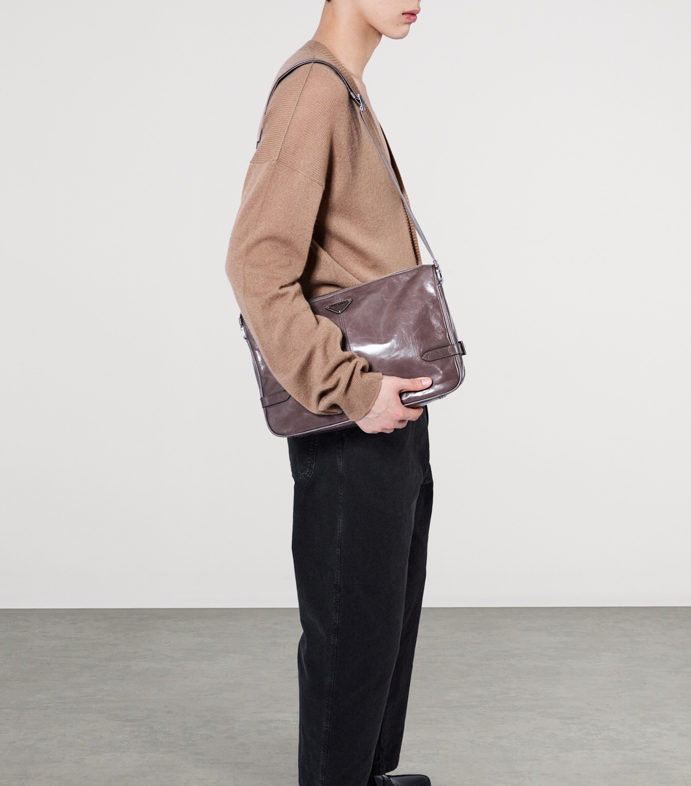 Leather Shoulder Bag F03SG Image 8