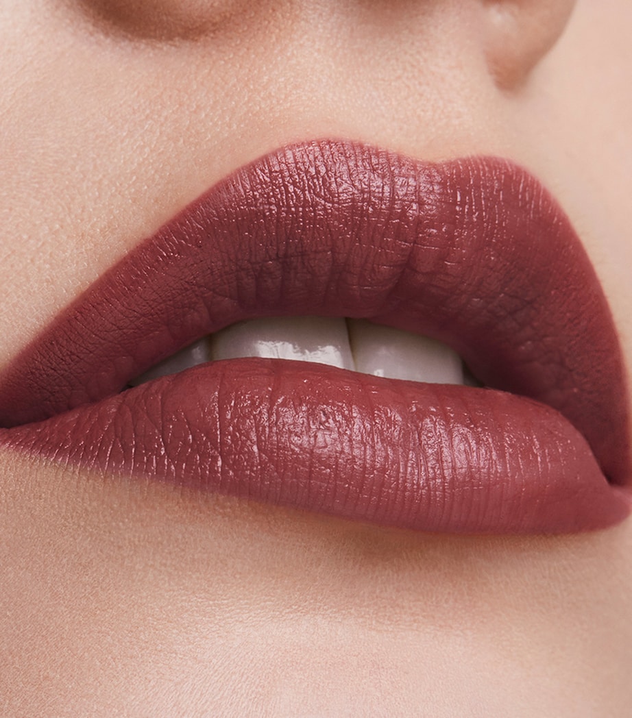 Pure Color Crème Lipstick IRRESISTIBLE Image 3