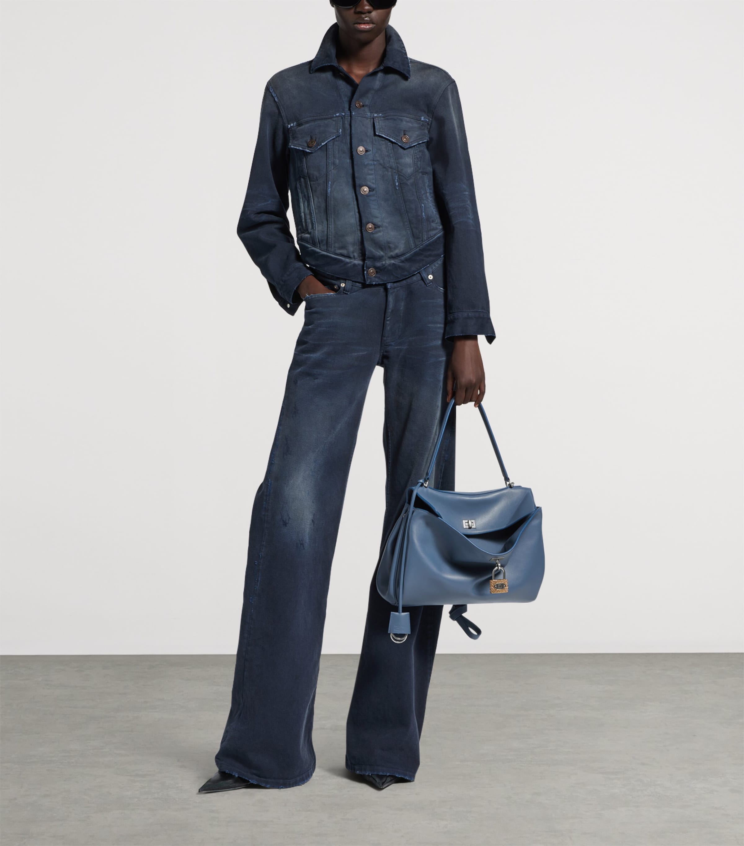 Medium Leather Rodeo Shoulder Bag 4243 Image 6