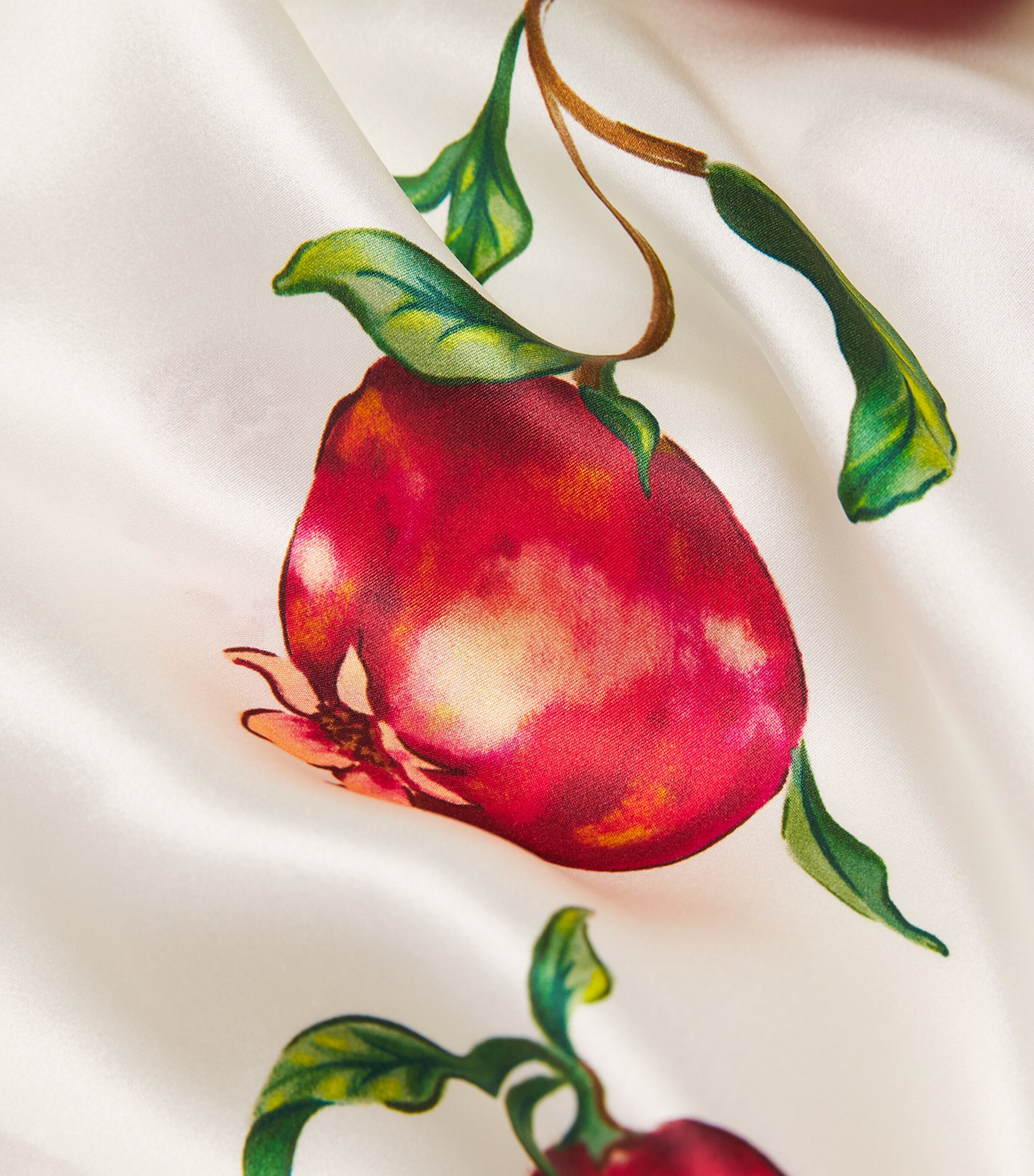 Olivia von Halle Womens Silk Pomegranate Bella Pyjama Set Allegra Image 6