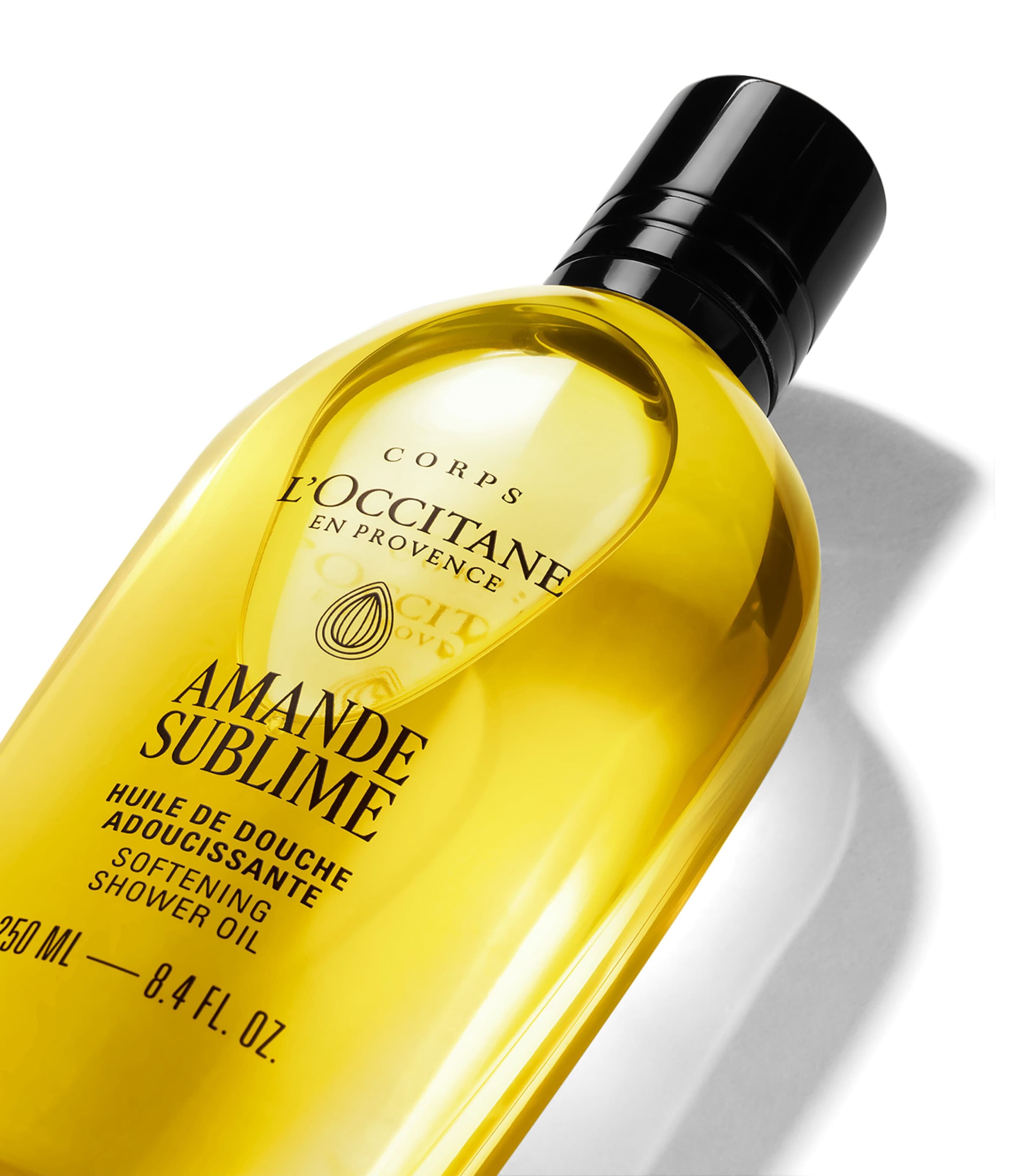 L'Occitane Almond Shower Oil (250ml) Image 2