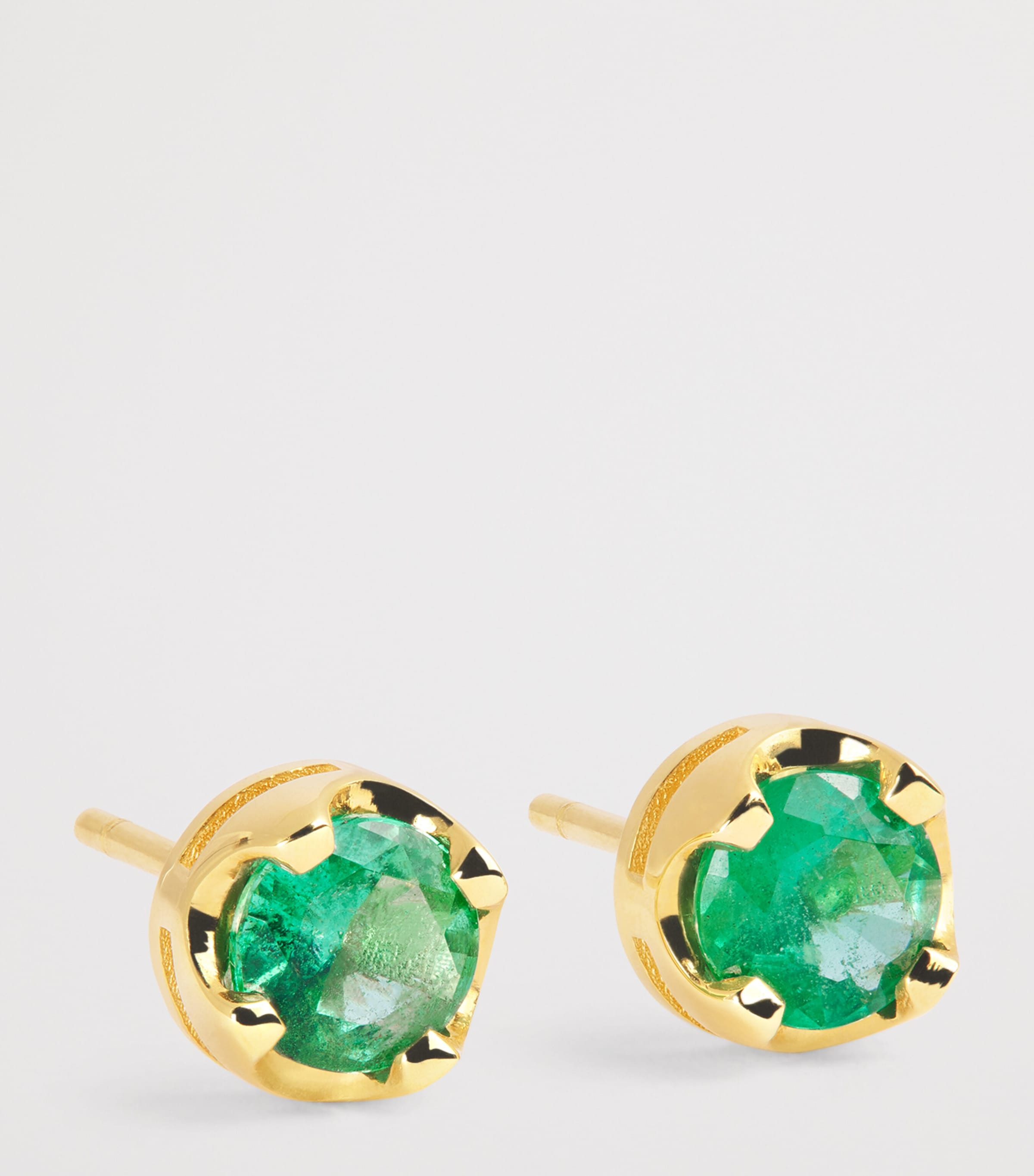 Medium Yellow Gold and Emerald Stud Earrings YELLOW GOLD Image 3