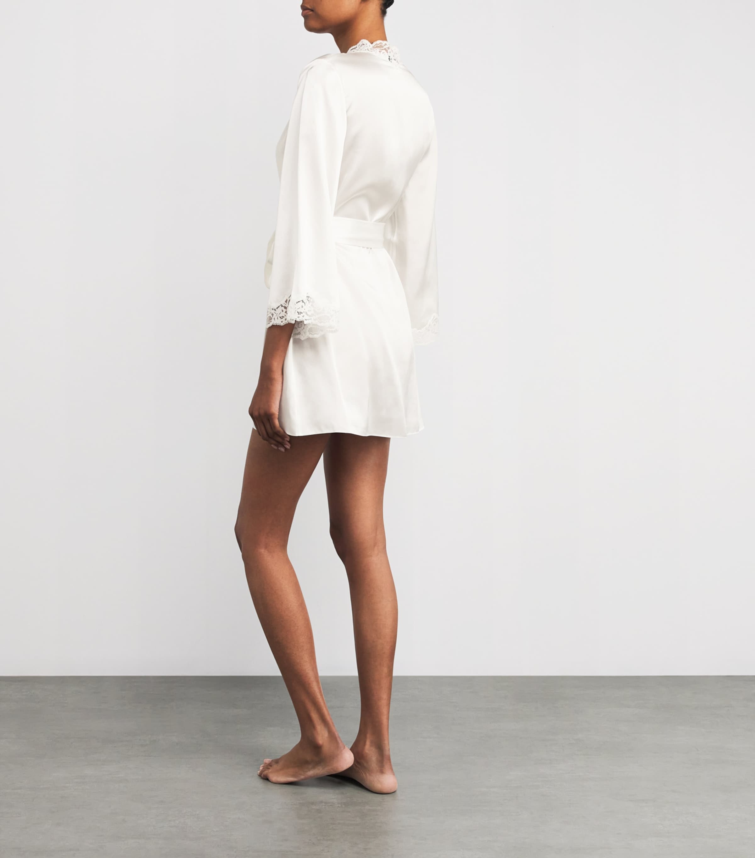 Gilda & Pearl Womens Silk Lace-Trim In My Boudoir Short Robe Ivory Image 3