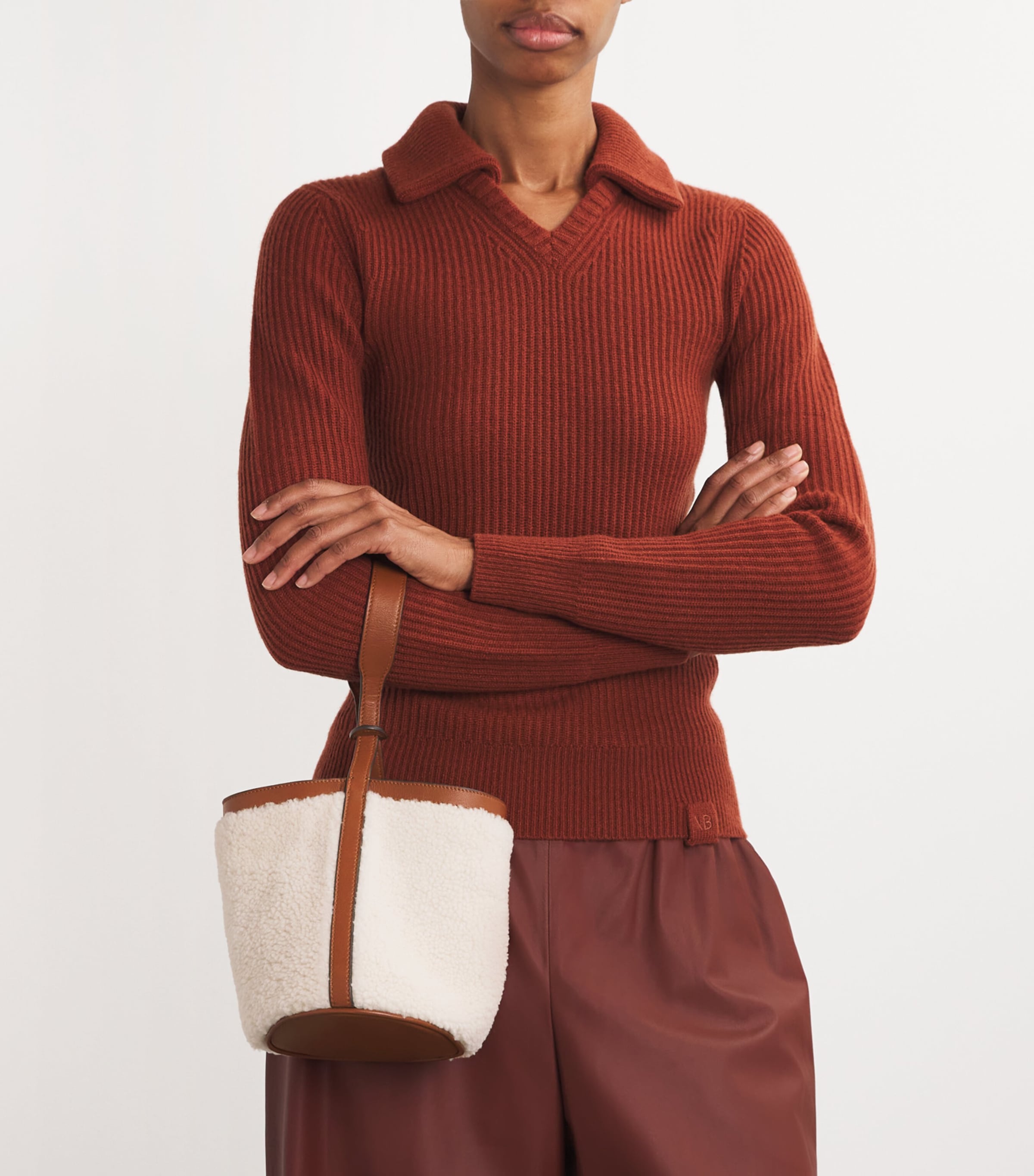 Shearling-Leather Bucket Bag A0624 Image 2