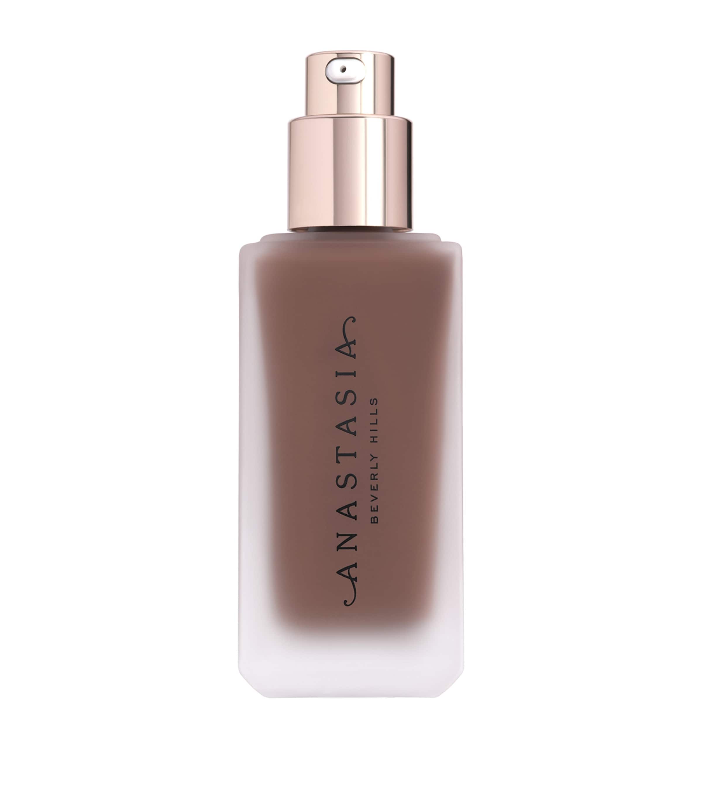 Impeccable Blurring Second-Skin Matte Foundation SHADE 25 9N Image 2