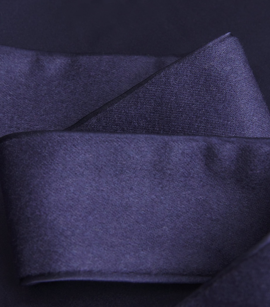 Cashmere Logan Robe OSAKA Image 5