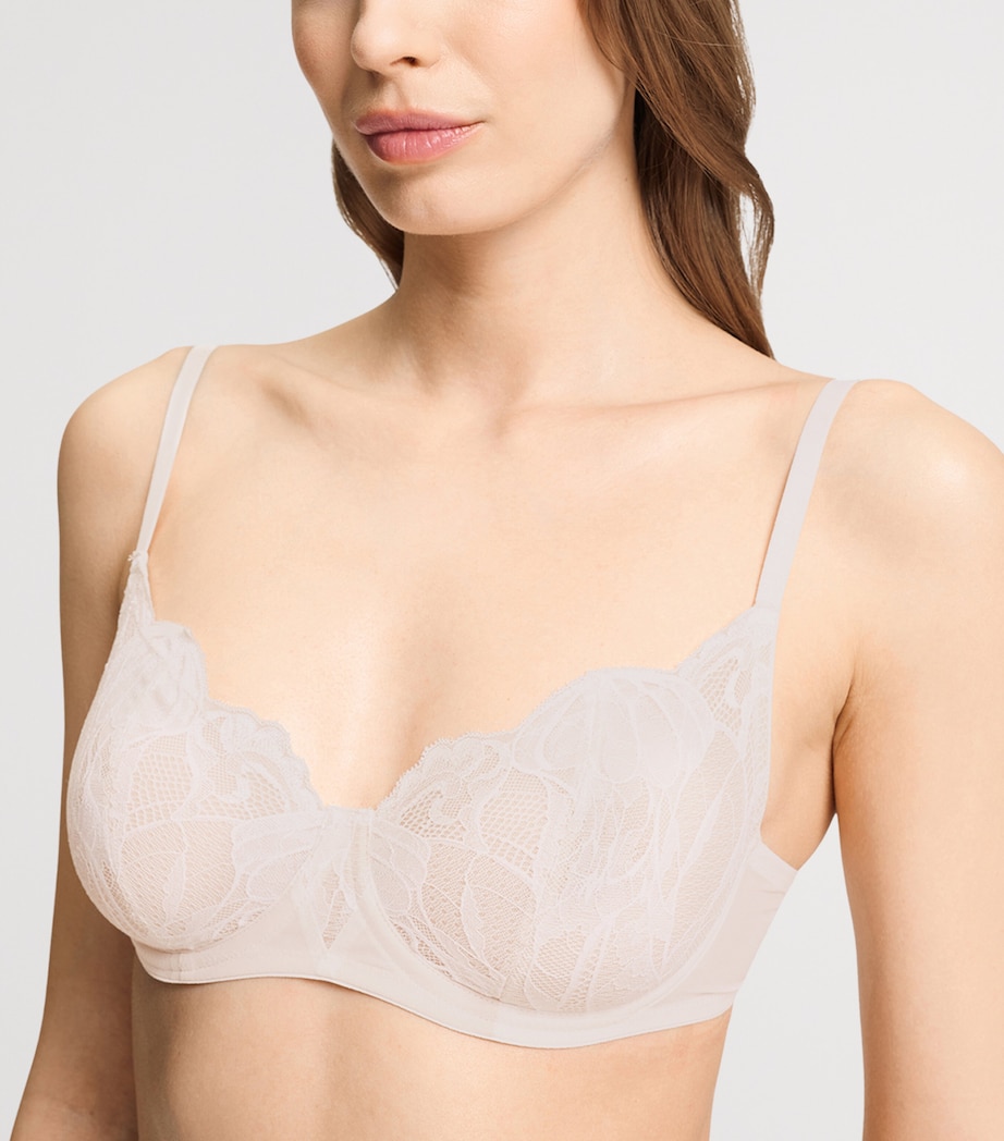Hanro Womens Lace Lysia Underwire Bra Moonlight Image 6