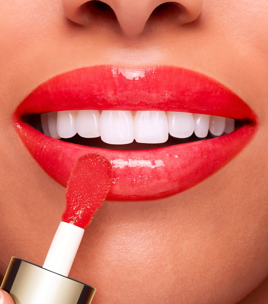 Lip Comfort Oil 03 Image 4