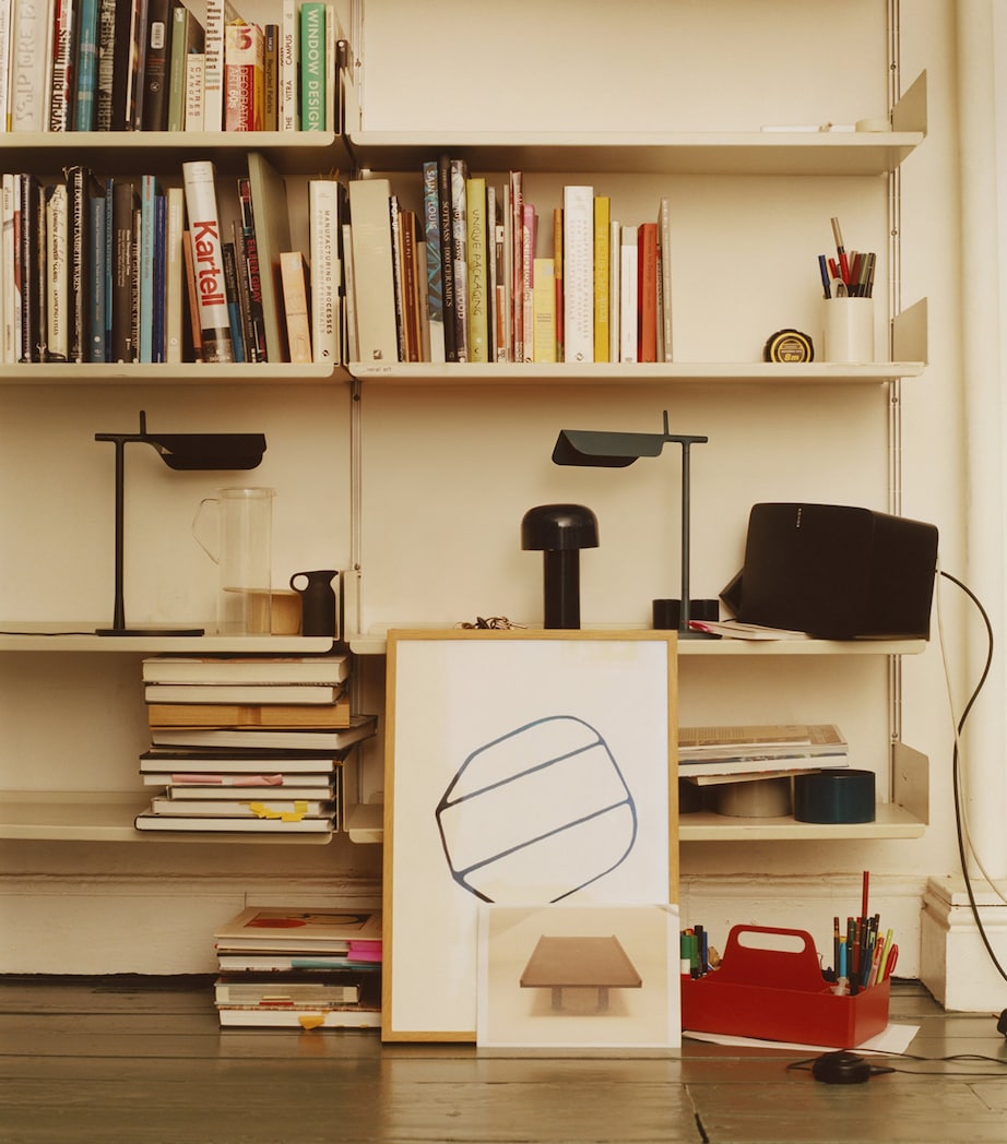 T Table Lamp BLACK Image 5