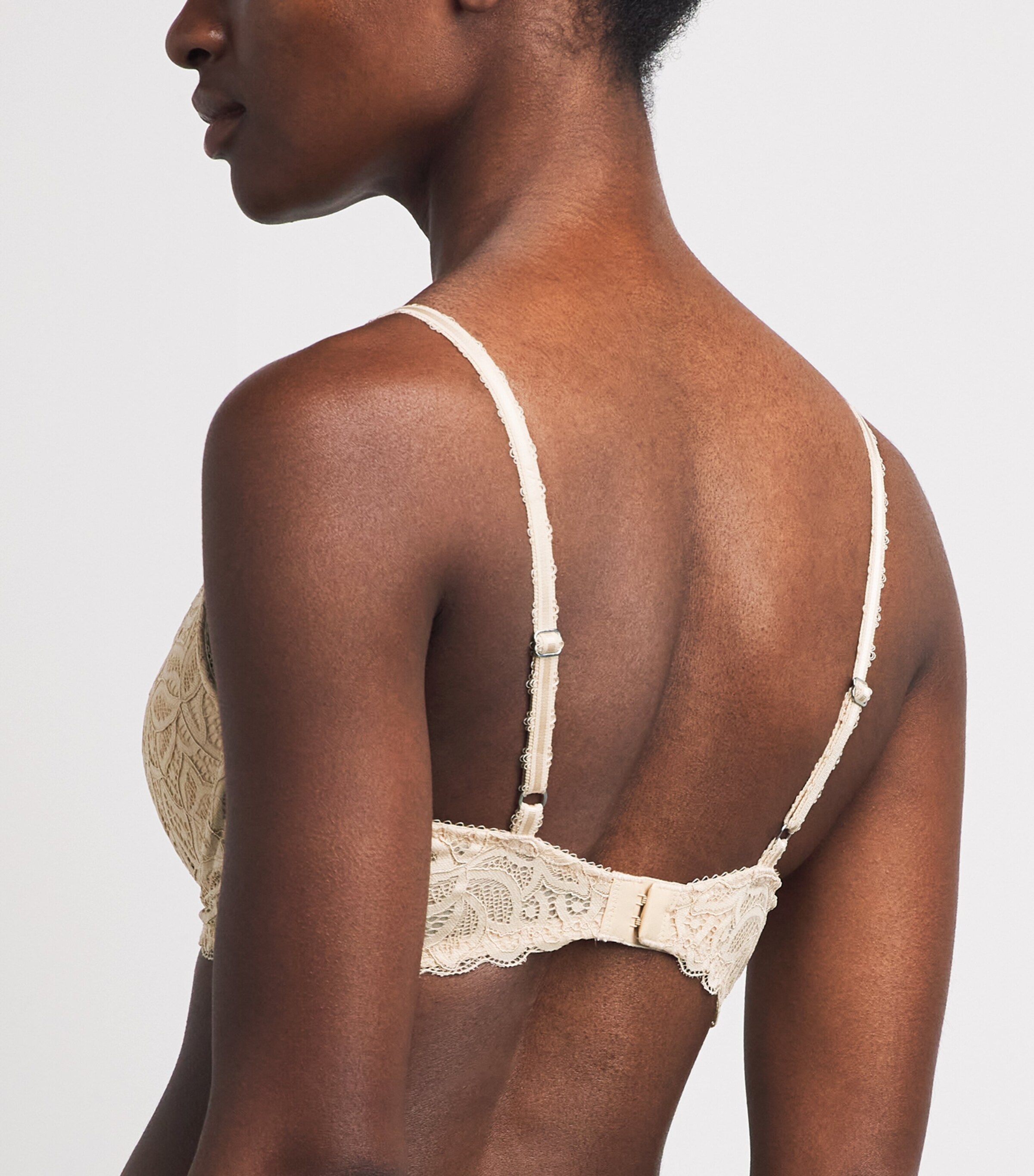 Wacoal Womens Raffine Plunge Push-Up Bra Frp Frappe Image 3