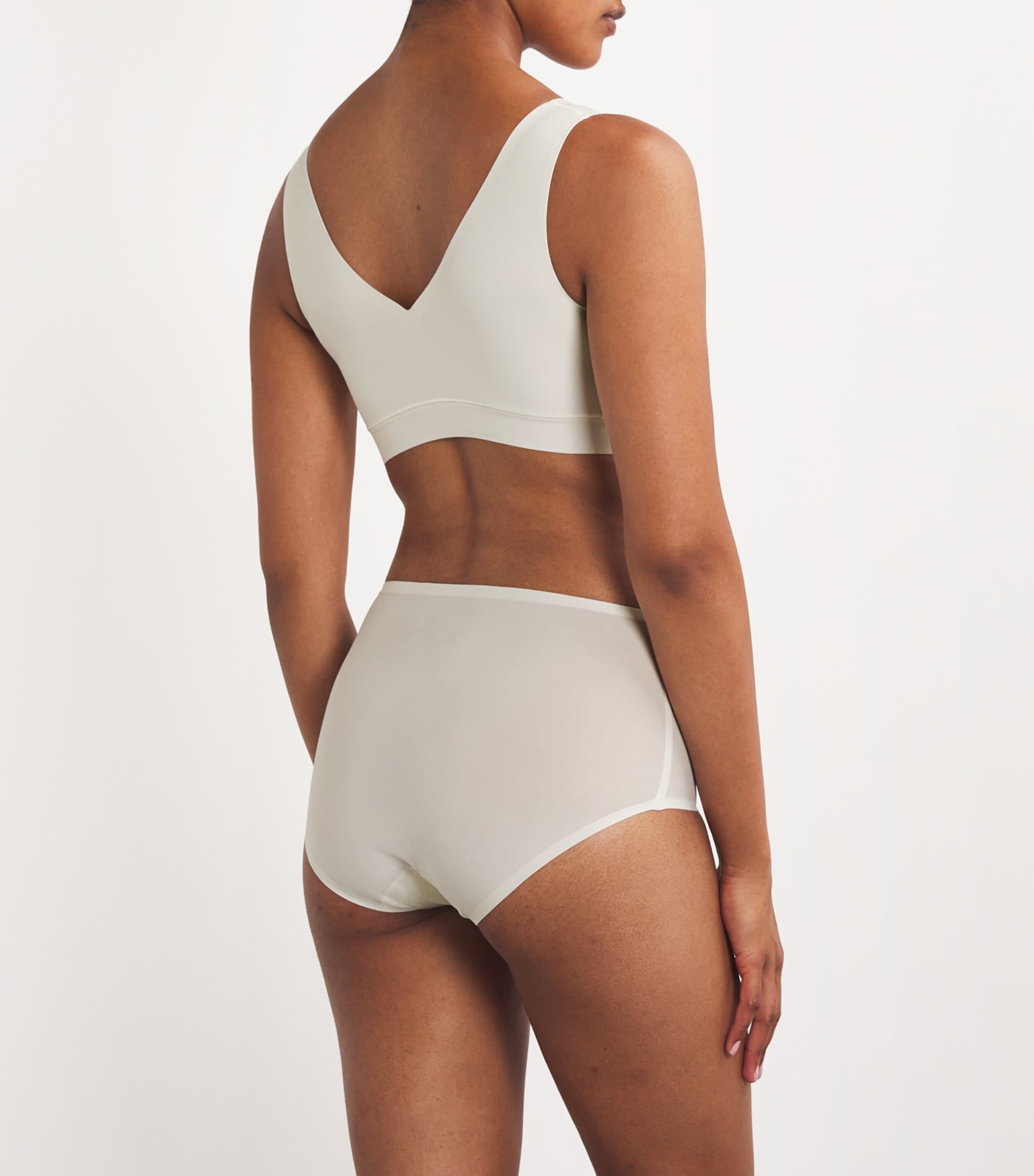 Chantelle Womens SoftStretch Padded Bra Ivory Image 3
