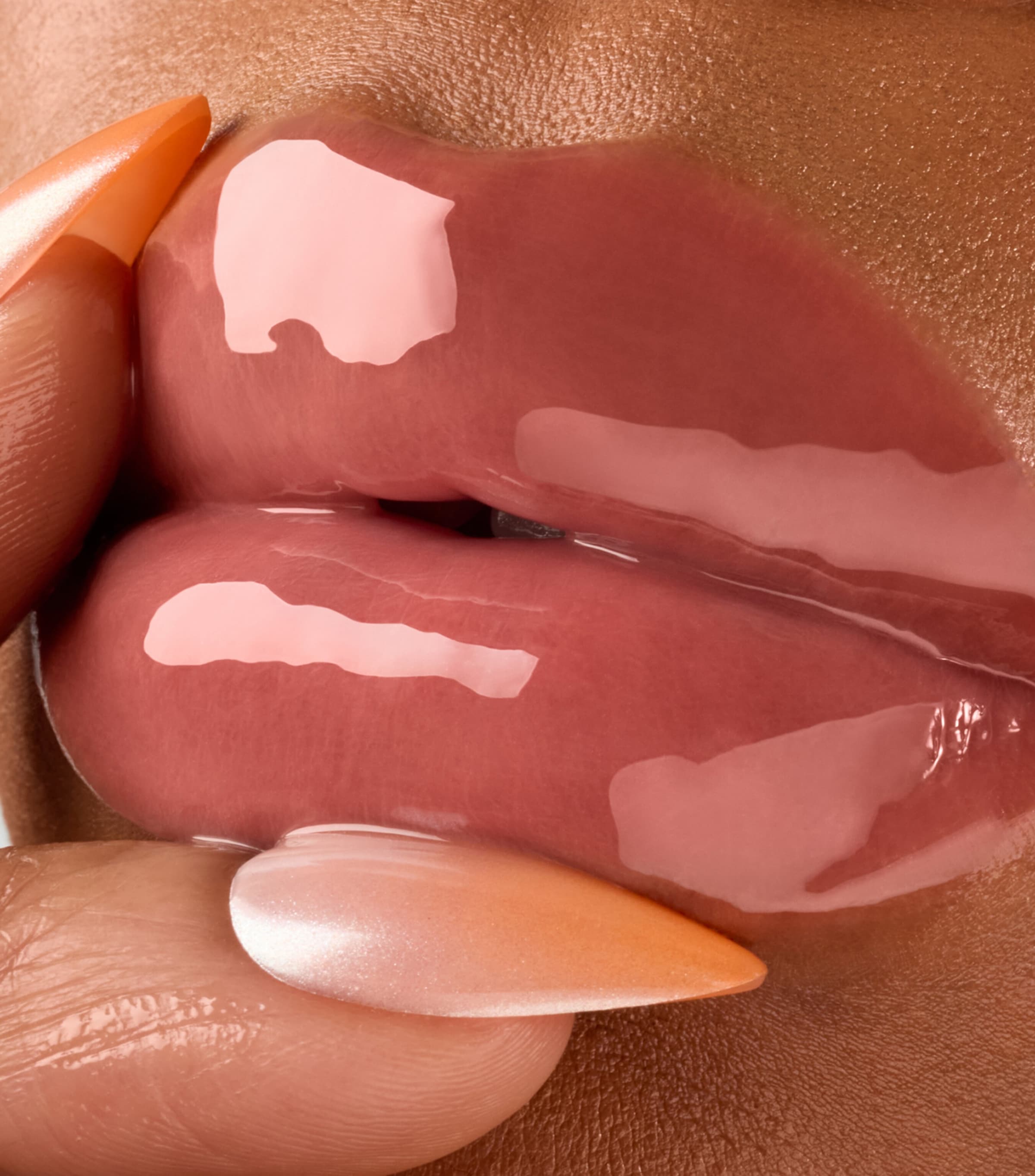 Honey Infused Lip Oil (8ml) BEE-LLINI PEACH Image 2