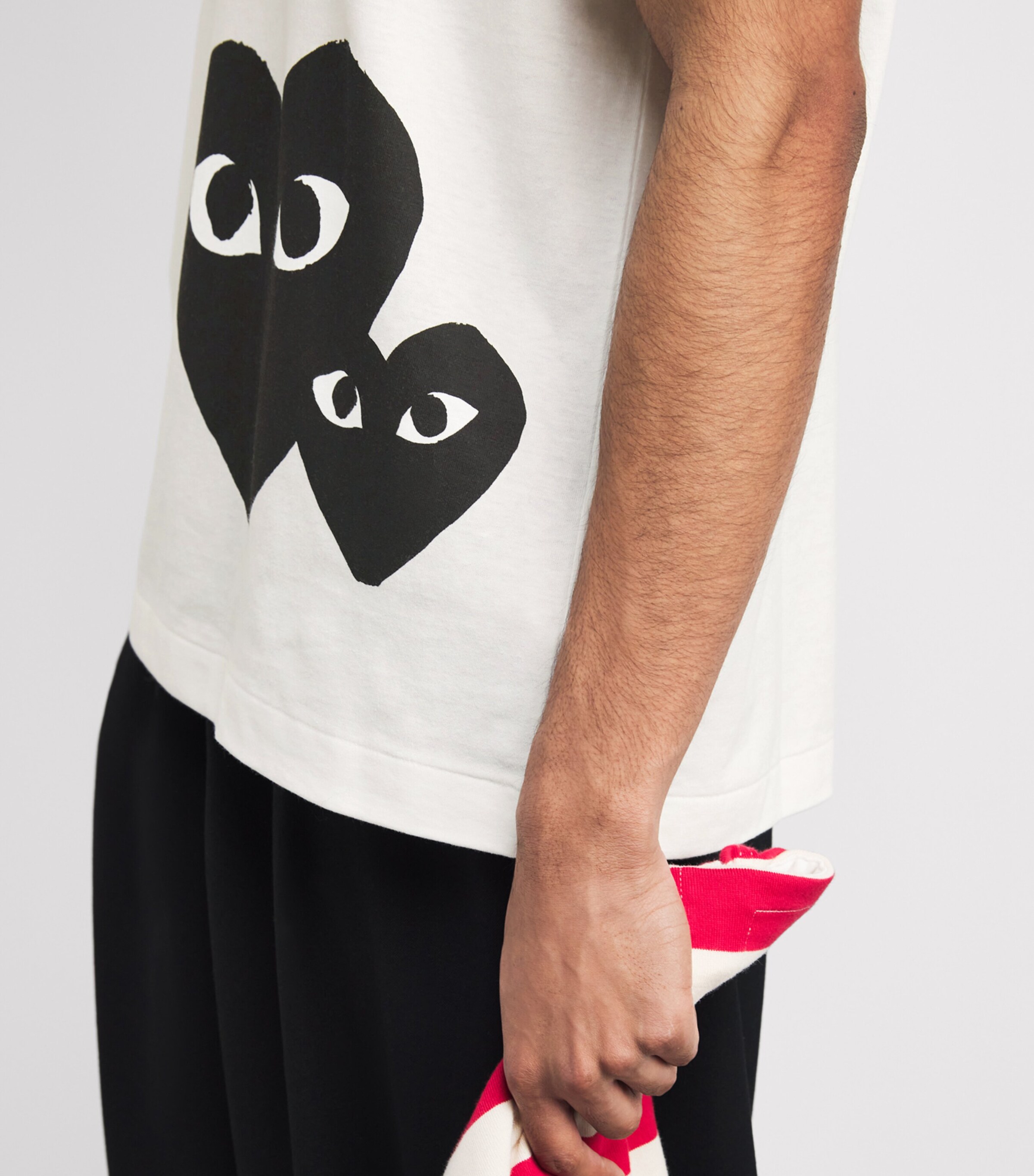 Comme Des Garçons Play Mens Cotton Oversized Mirrored Bottom Heart T-Shirt White Image 3