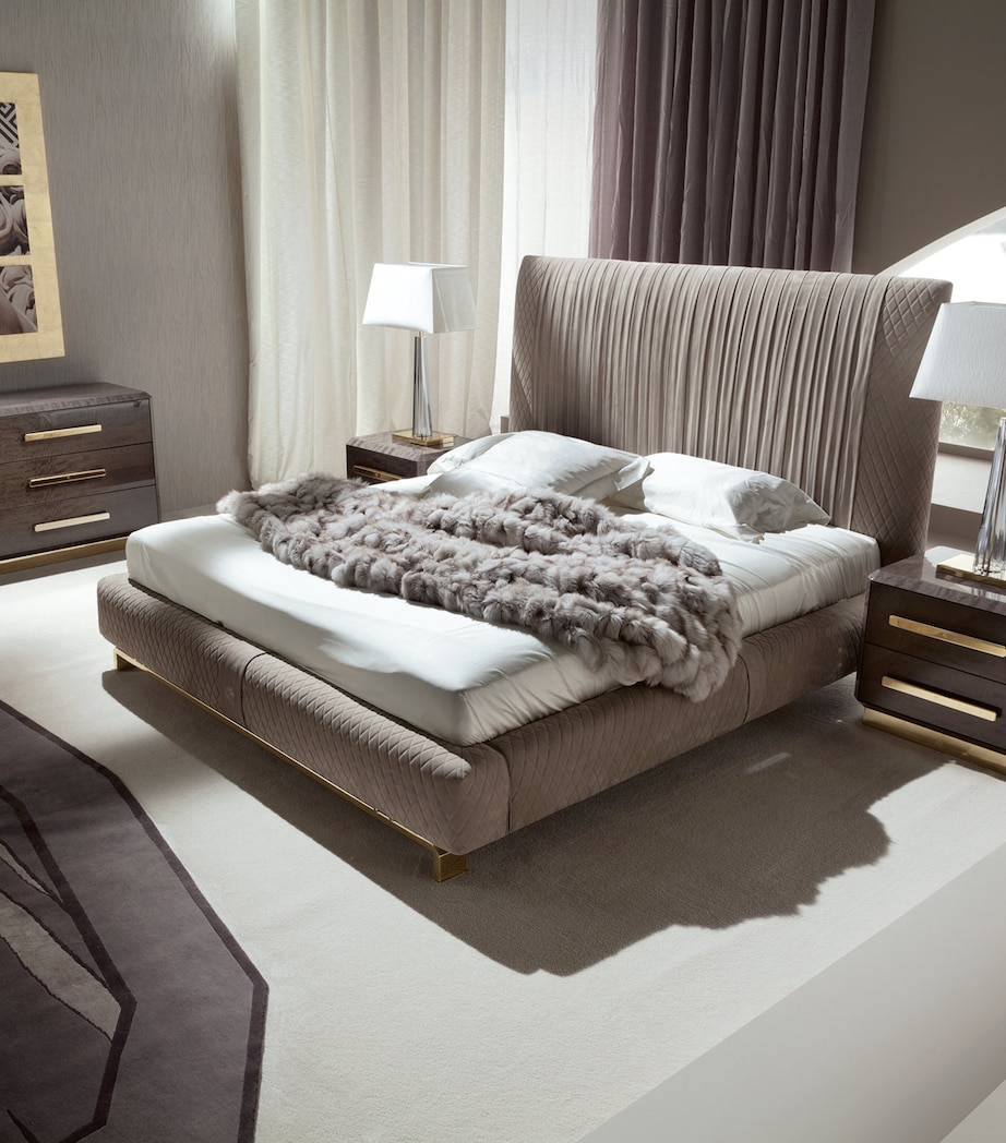 Quilted Infinity Bed GREY Image 5