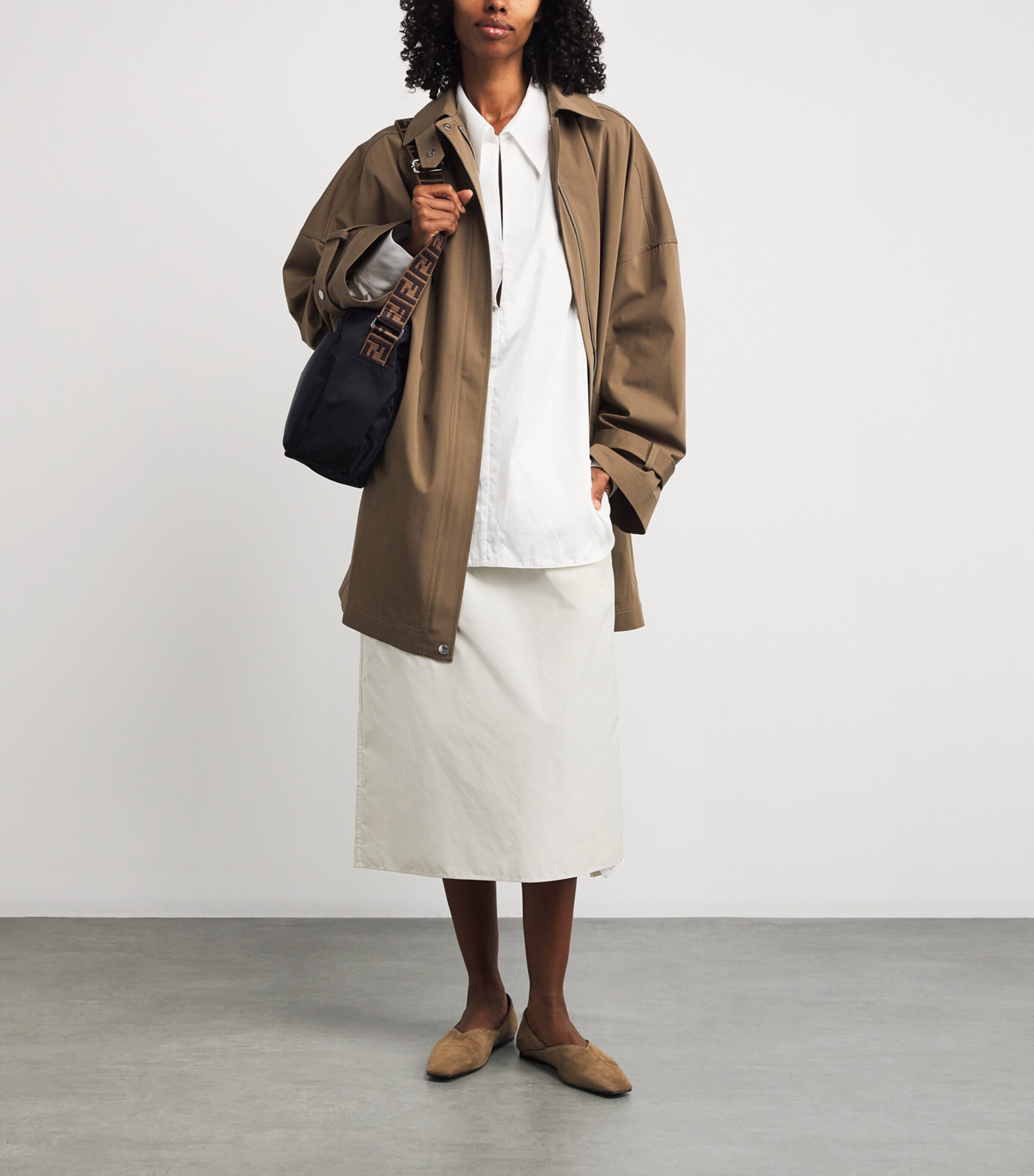 FF Monogram Changing Bag F05U0 Image 5