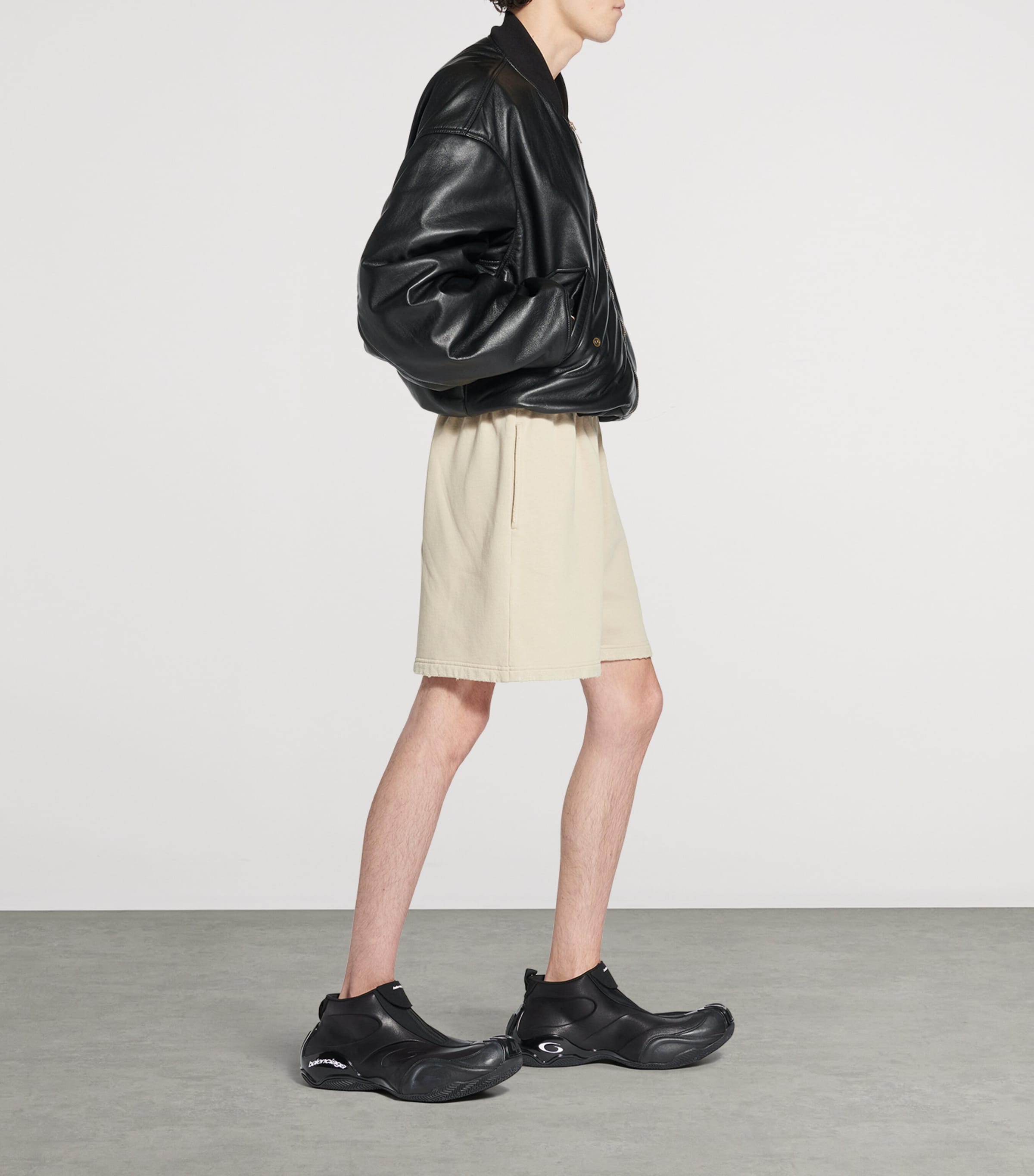 Balenciaga Mens Cotton Logo Shorts Image 6