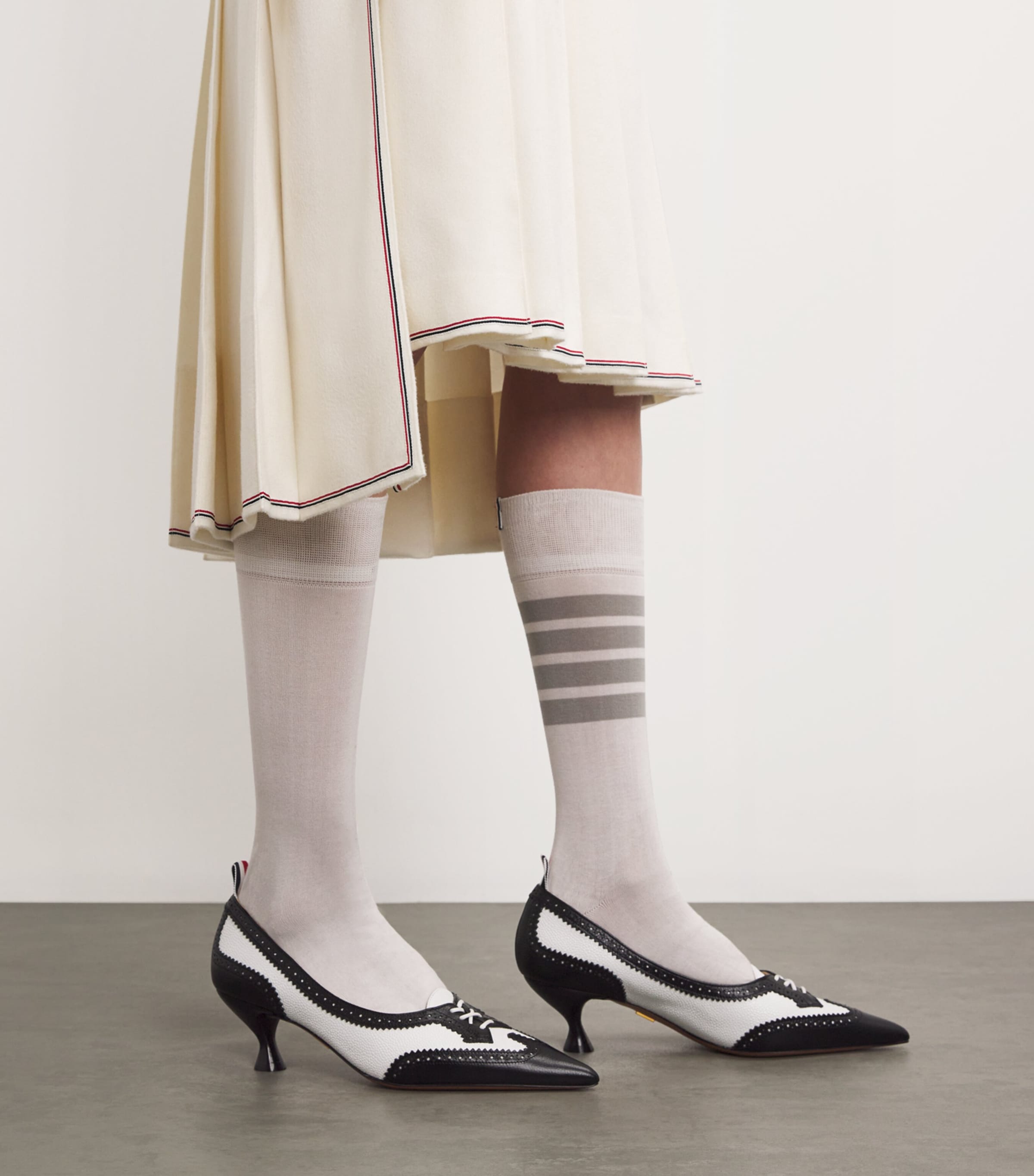 Leather Wingtip Pumps 55 BLK/WHT Image 2