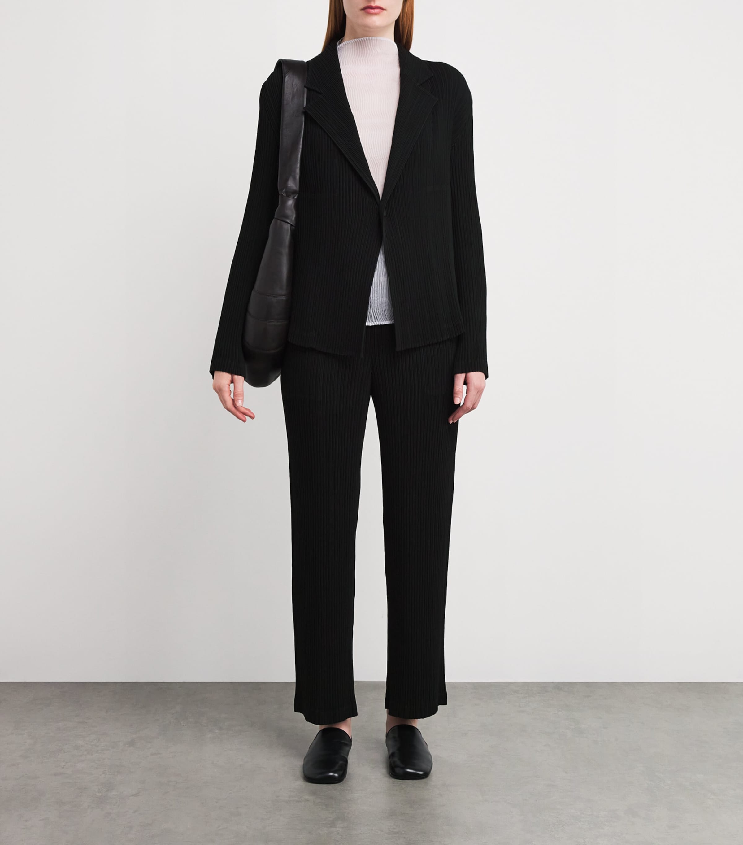 Hatching Pleats Trousers 15 Image 2