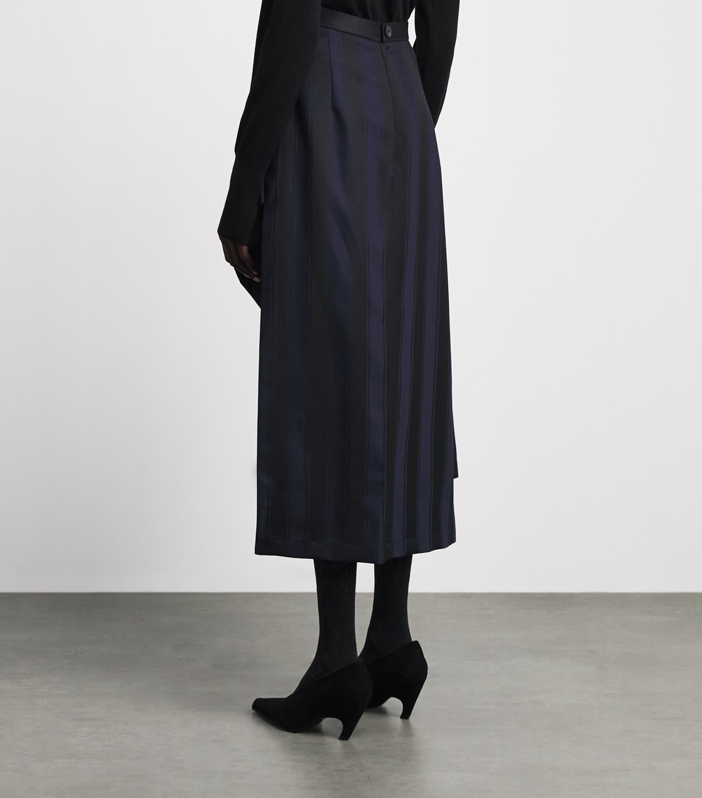 Vivienne Westwood Womens Virgin Wool Stripe Cassandre Midi Skirt Blu/blk Image 5