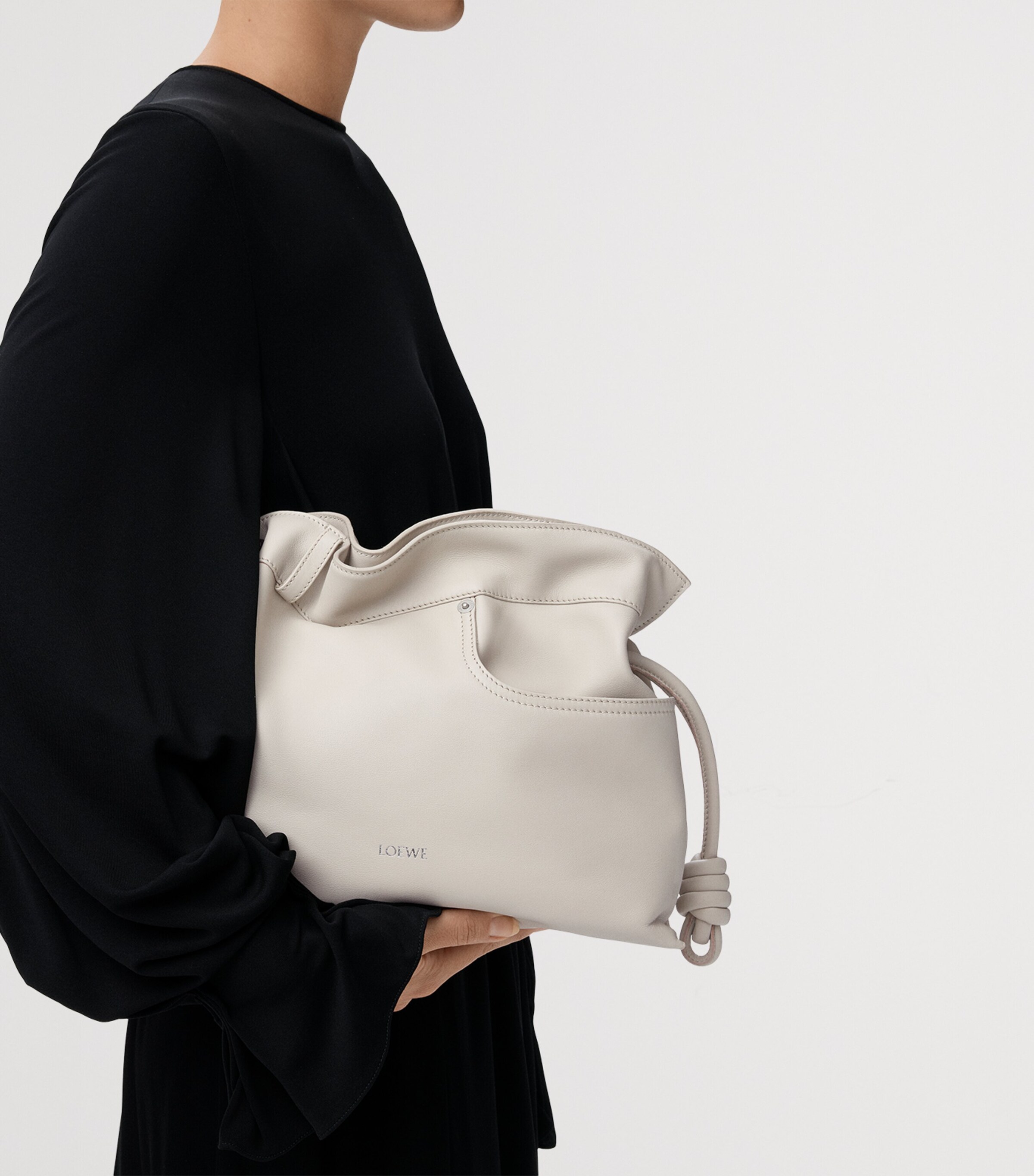 Leather  Jean-Detail Flamenco Purse LIGHT GHOST Image 10