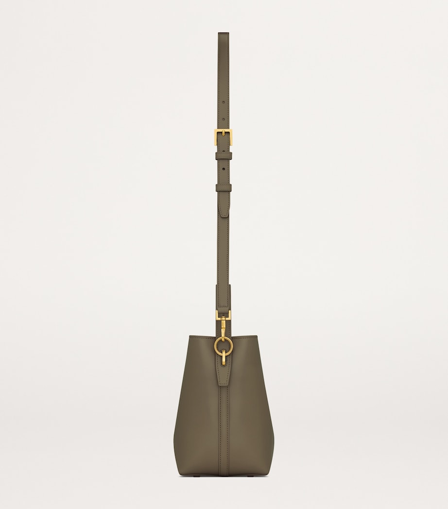 Calfskin Le 37 Bucket Bag 3237 Image 5