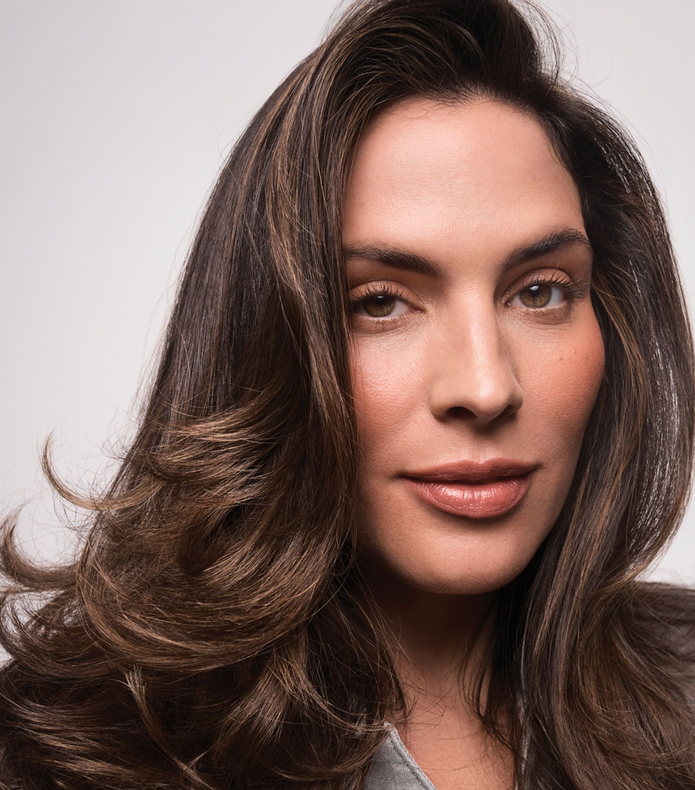 Full Volume & Root-Lifting Spray (163ml) NO COLOUR Image 3