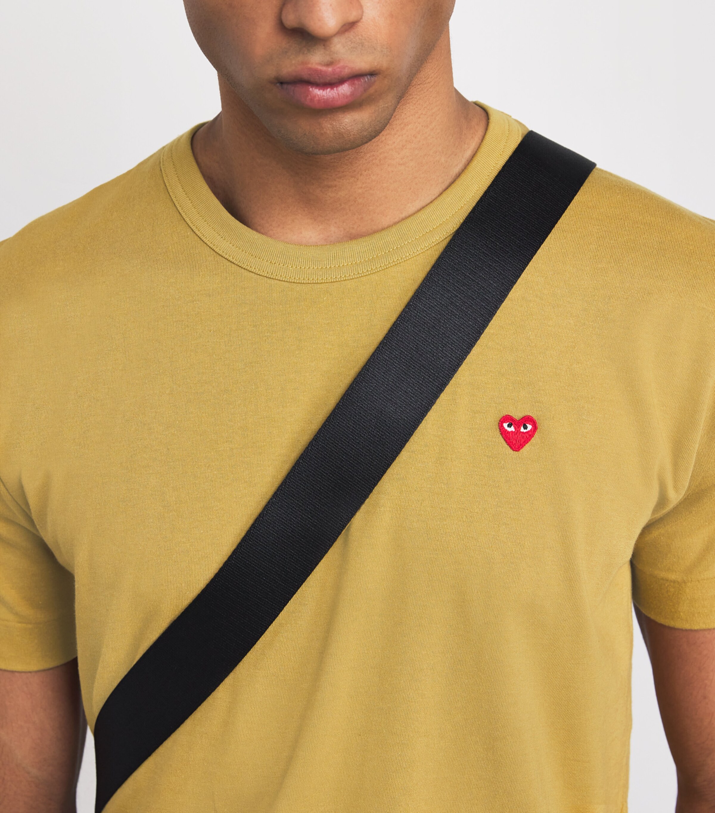 Comme Des Garçons Play Mens Mini Heart Logo T-Shirt Olive Image 6