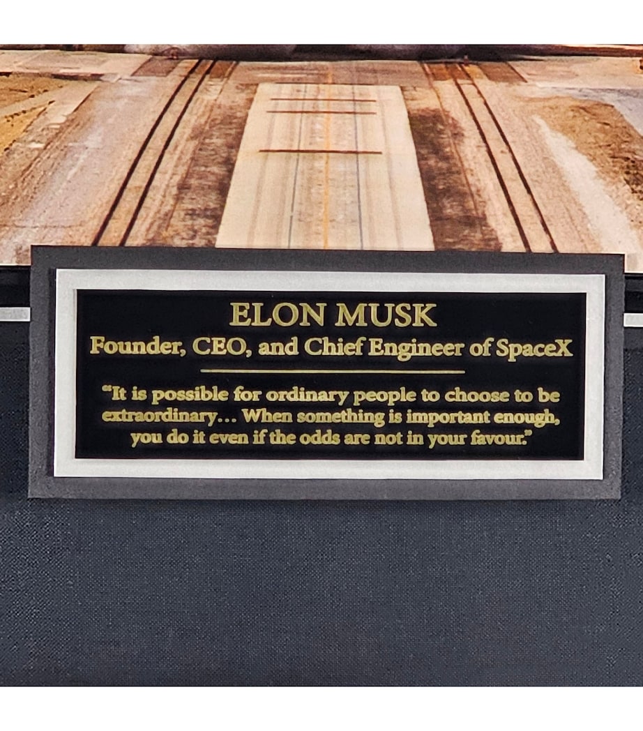 Leipzig Galleries Elon Musk Signed SpaceX Framed Display Image 2