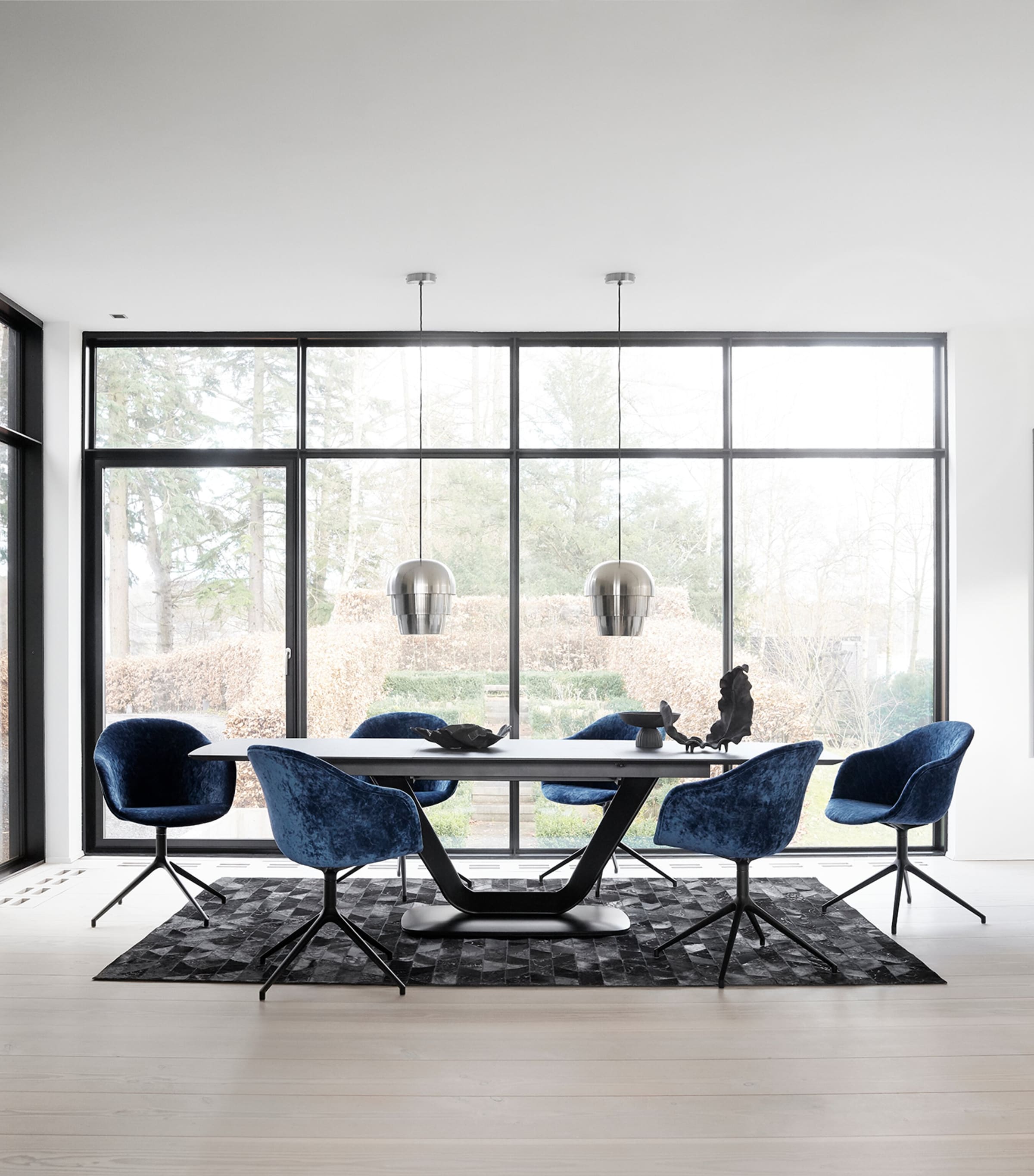 BoConcept Alicante Extendable Dining Table Image 3