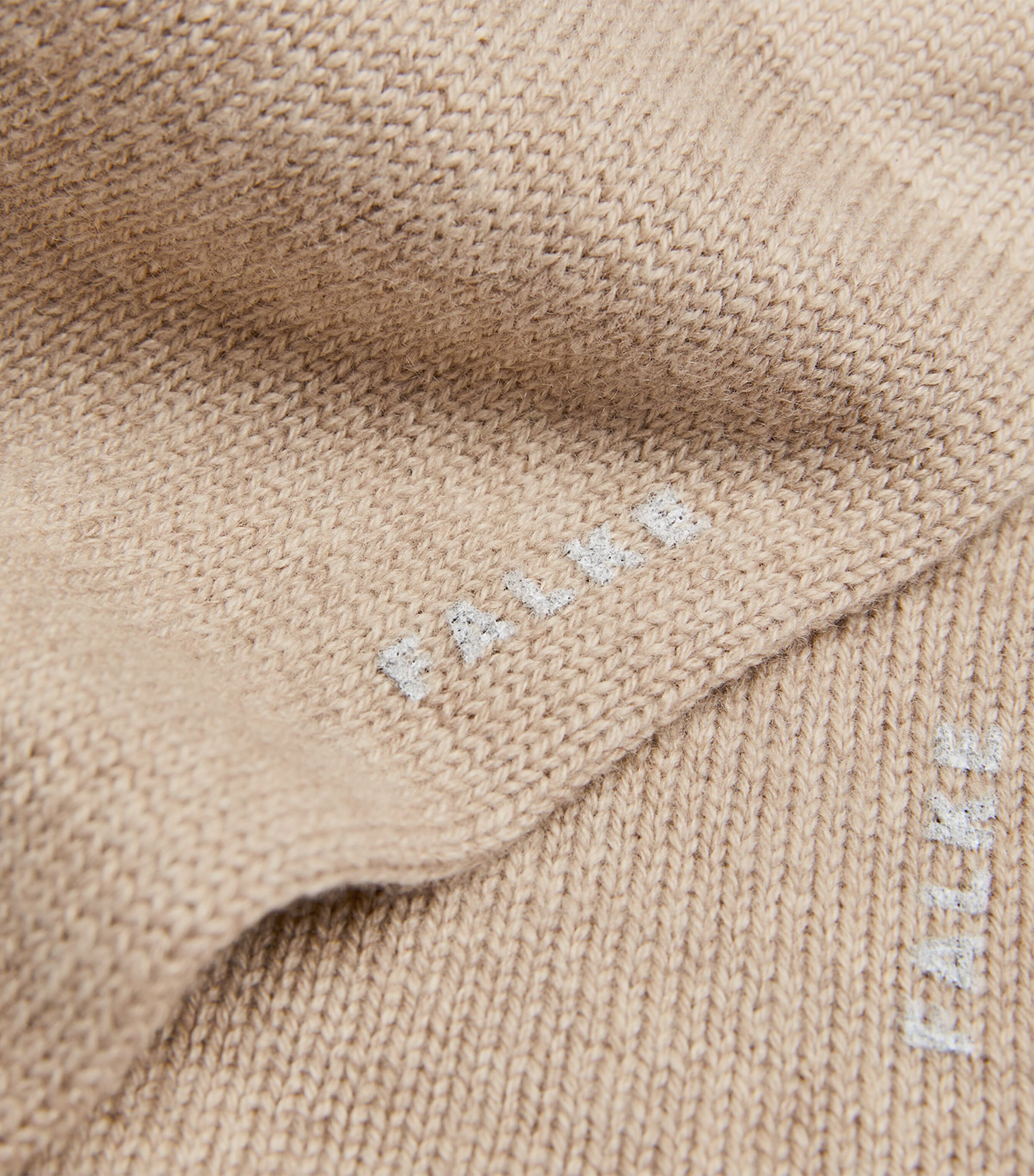 No.1 Cashmere Socks 4060 BEIGE Image 2