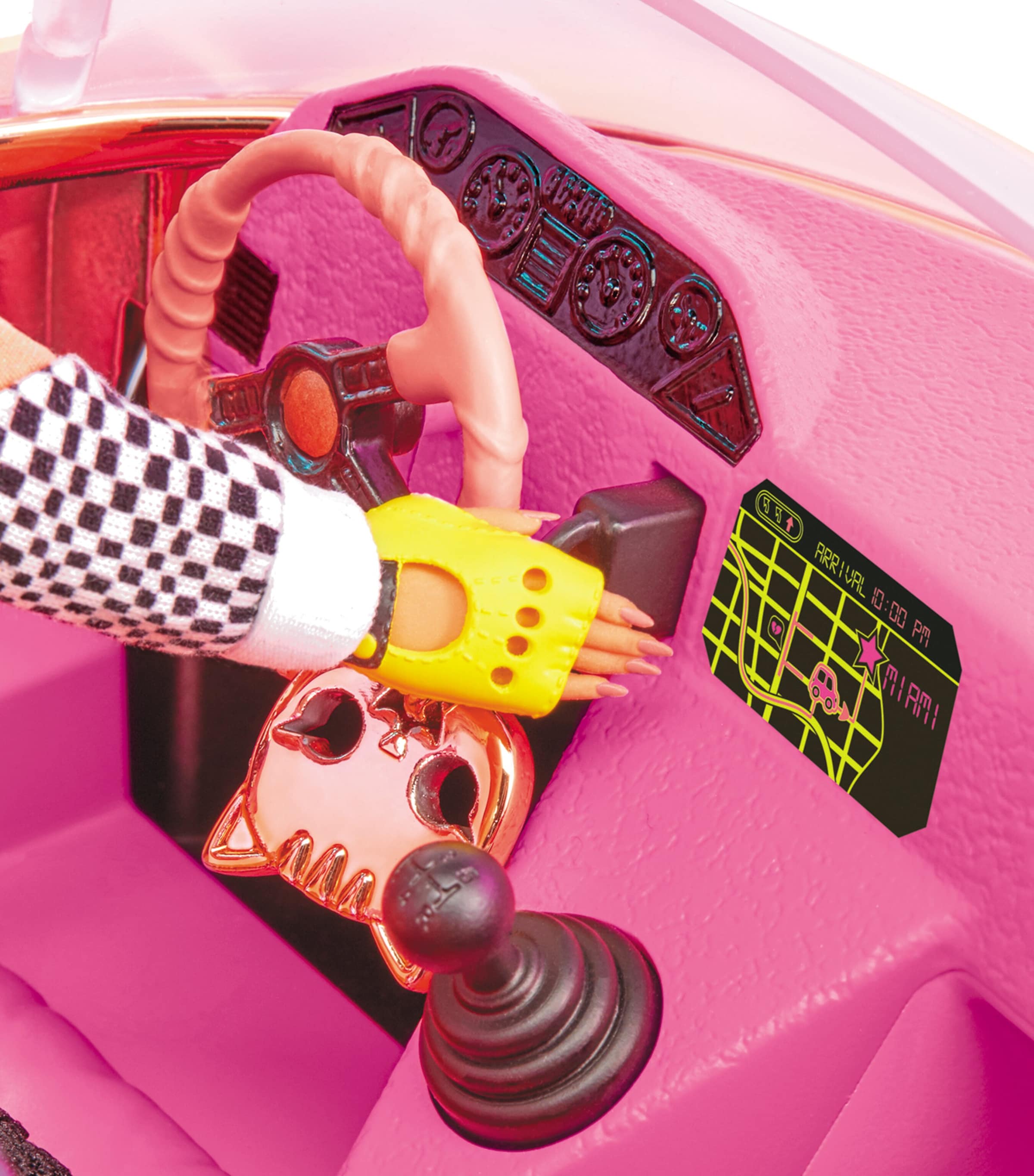 LOL OMG Car-Pool Coupe Playset Image 6