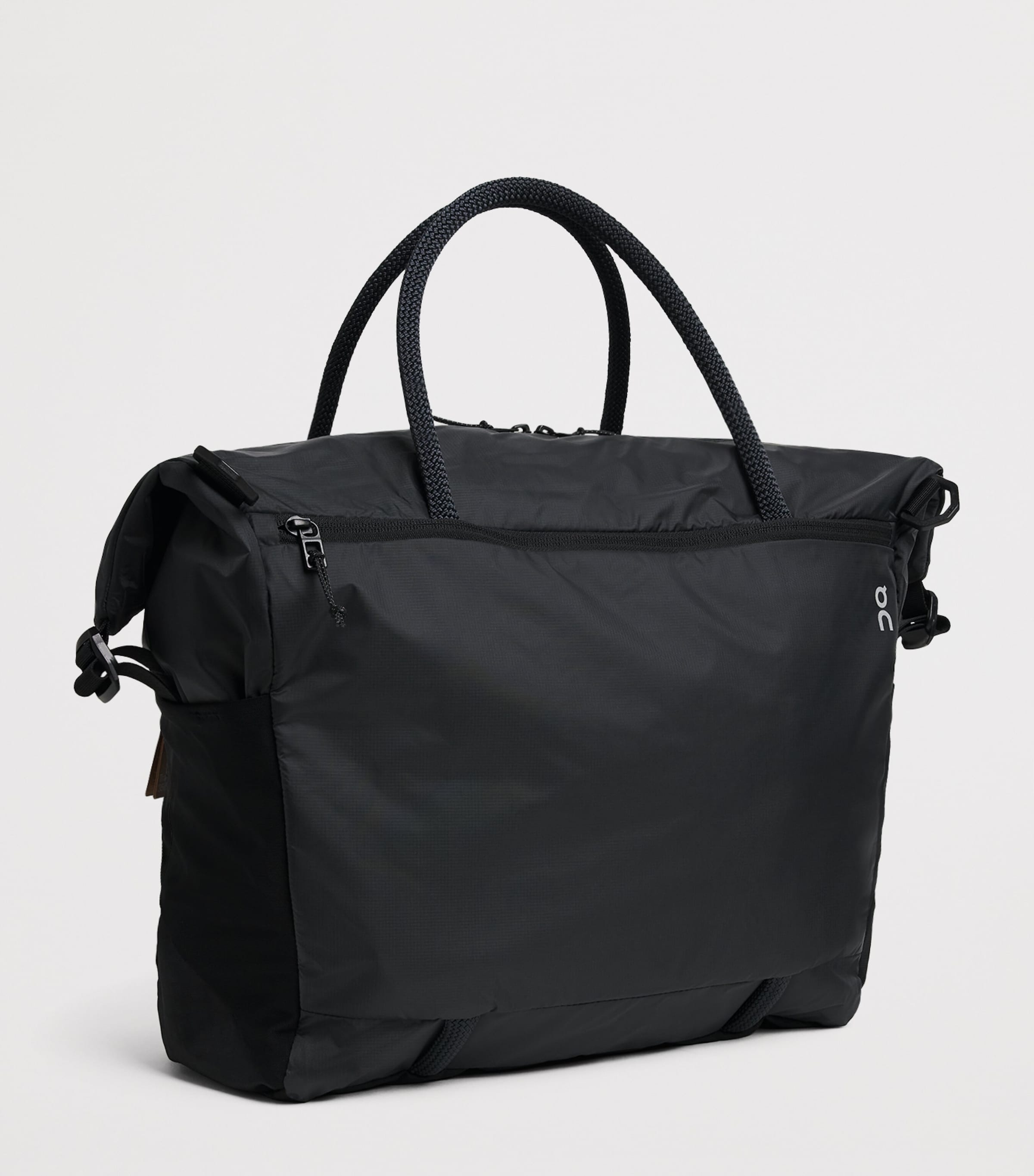 On Black Track Pack 35L Lite Bag | Harrods JP