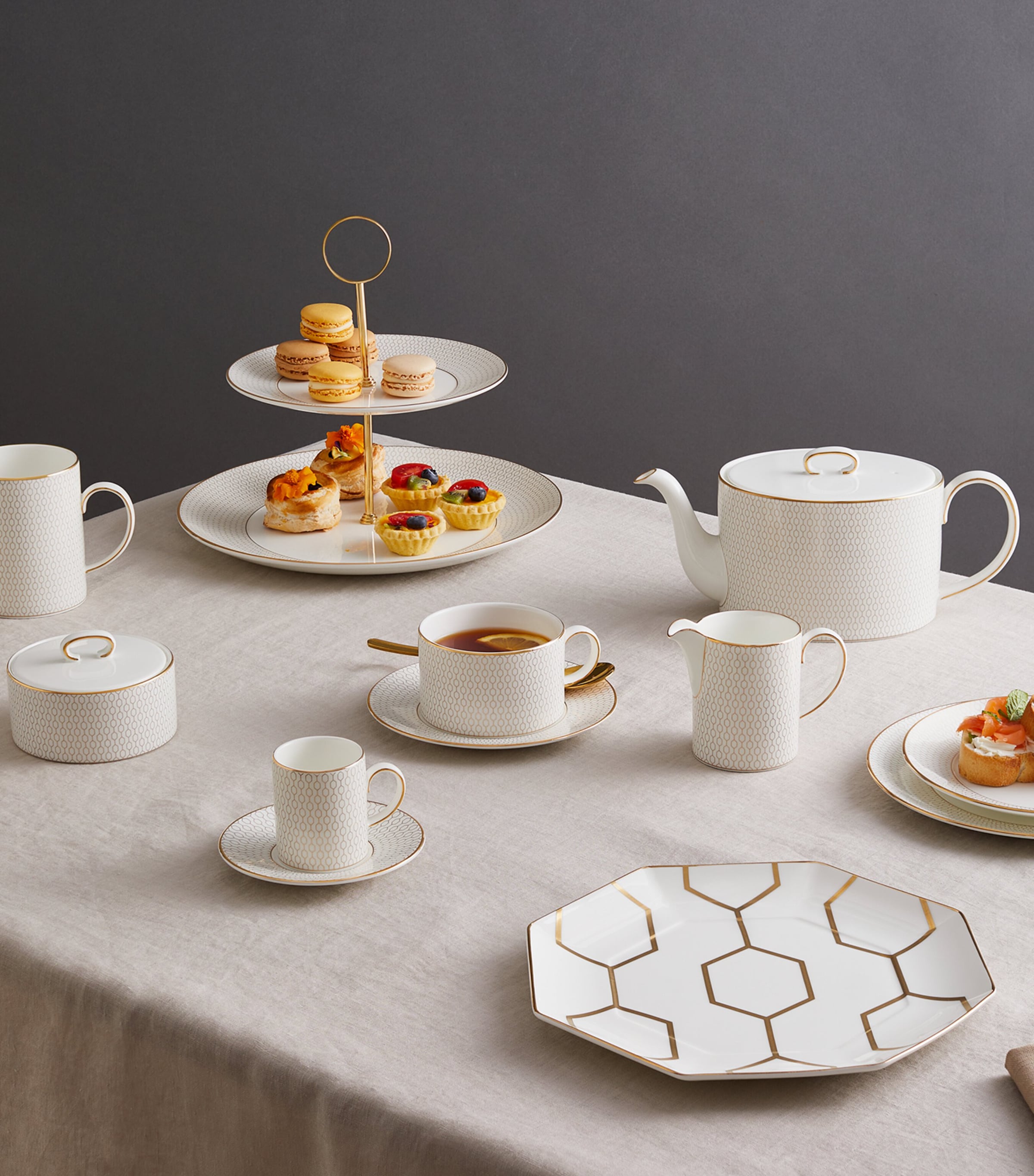 Gold-Trim Gio Soup Bowl (20cm) MULTI Image 2