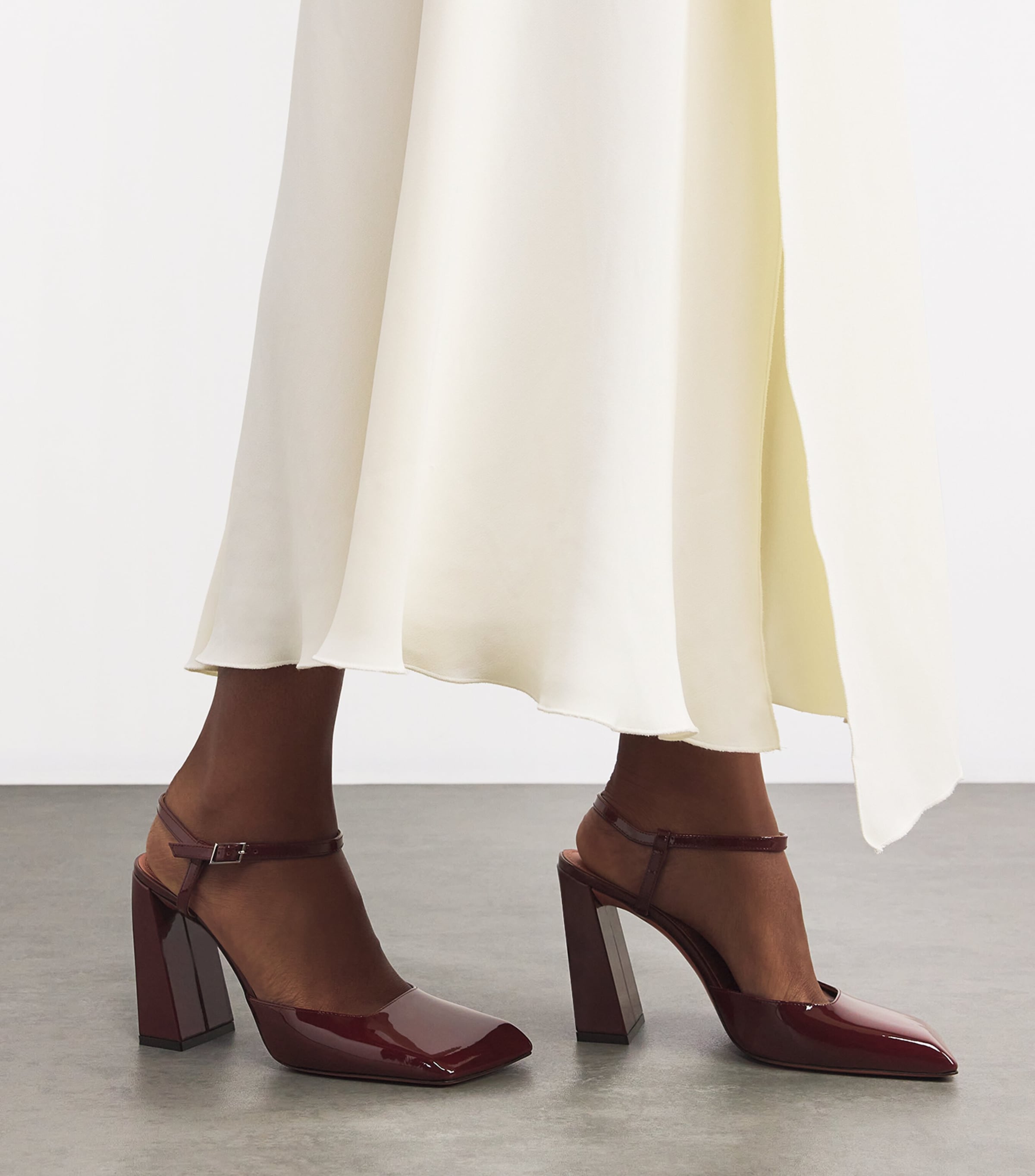サンダル・ミュール AMINA MUADDI Grape leather Charlotte pumps Amina Muaddi Charlotte Pumps | italist | REVERSIBLE