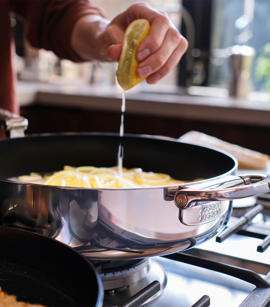 Space Steel Folding-Handle Non-Stick 2-Piece Frying Pan Set STAINLESS STEEL Image 4