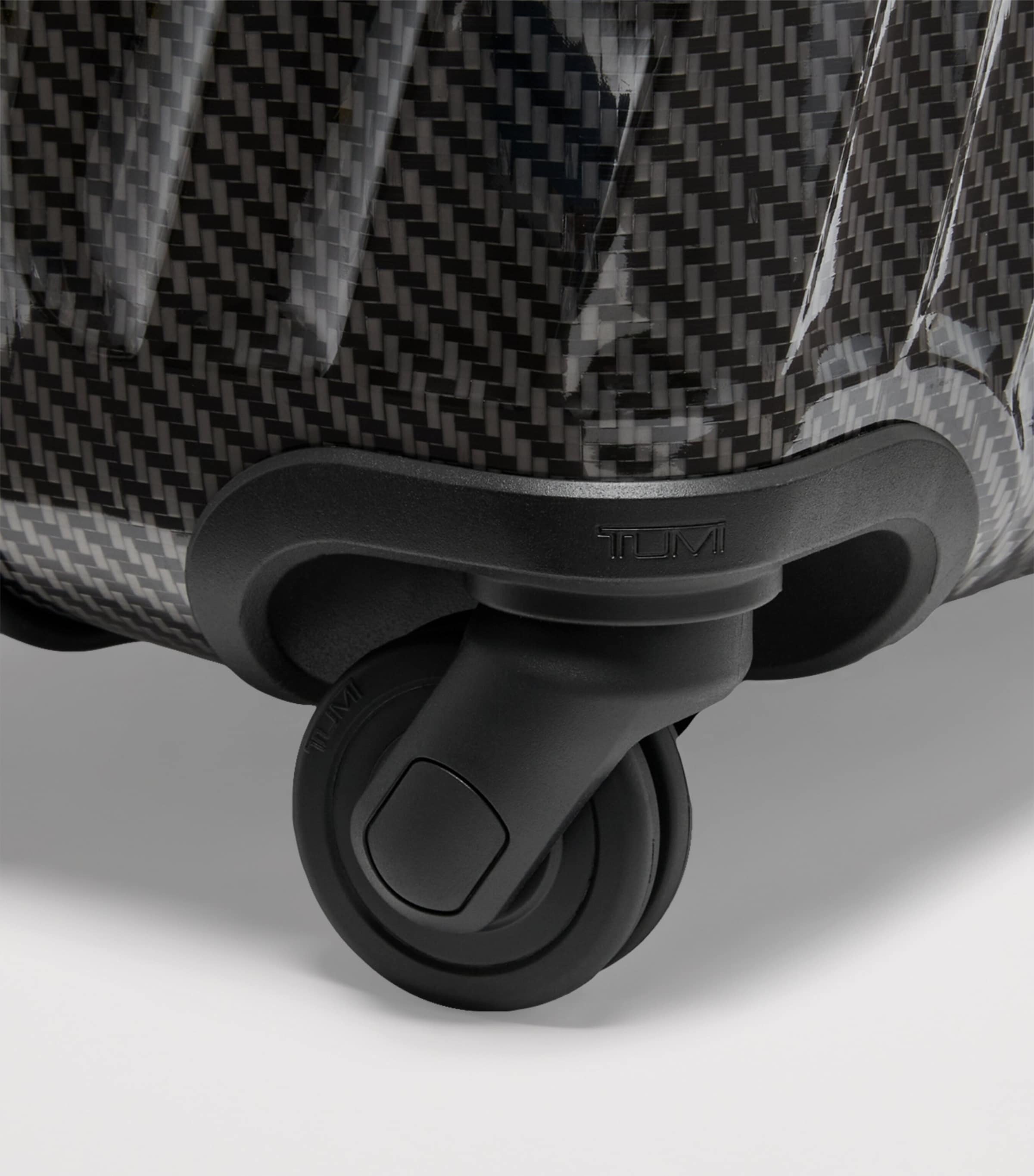 19 Degree Lite International Carry-On Suitcase (55cm) BLACK GRAPHITE A205 Image 7