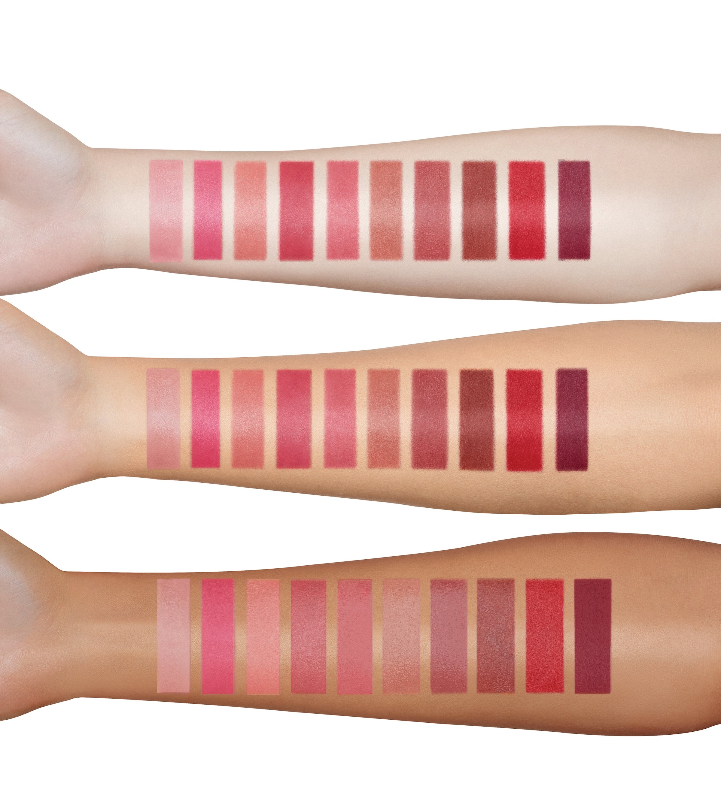 Matte Revolution Lipstick SO 90'S Image 3