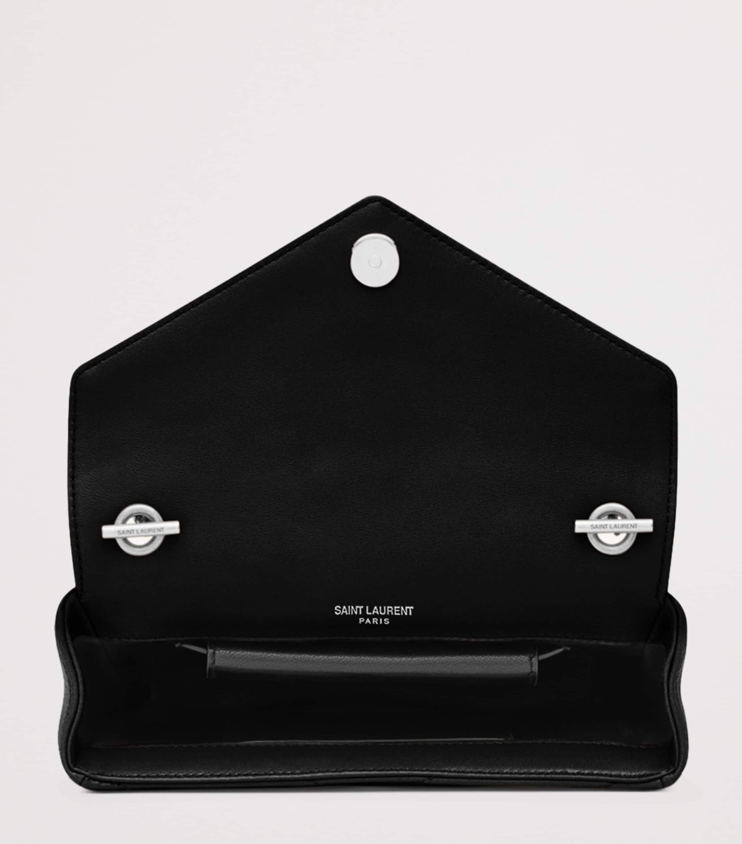 ショルダーバッグ・ポシェット SAINT LAWRENT Lulu Medium Saint Laurent Loulou Medium Shoulder Bag in Quilted Leather