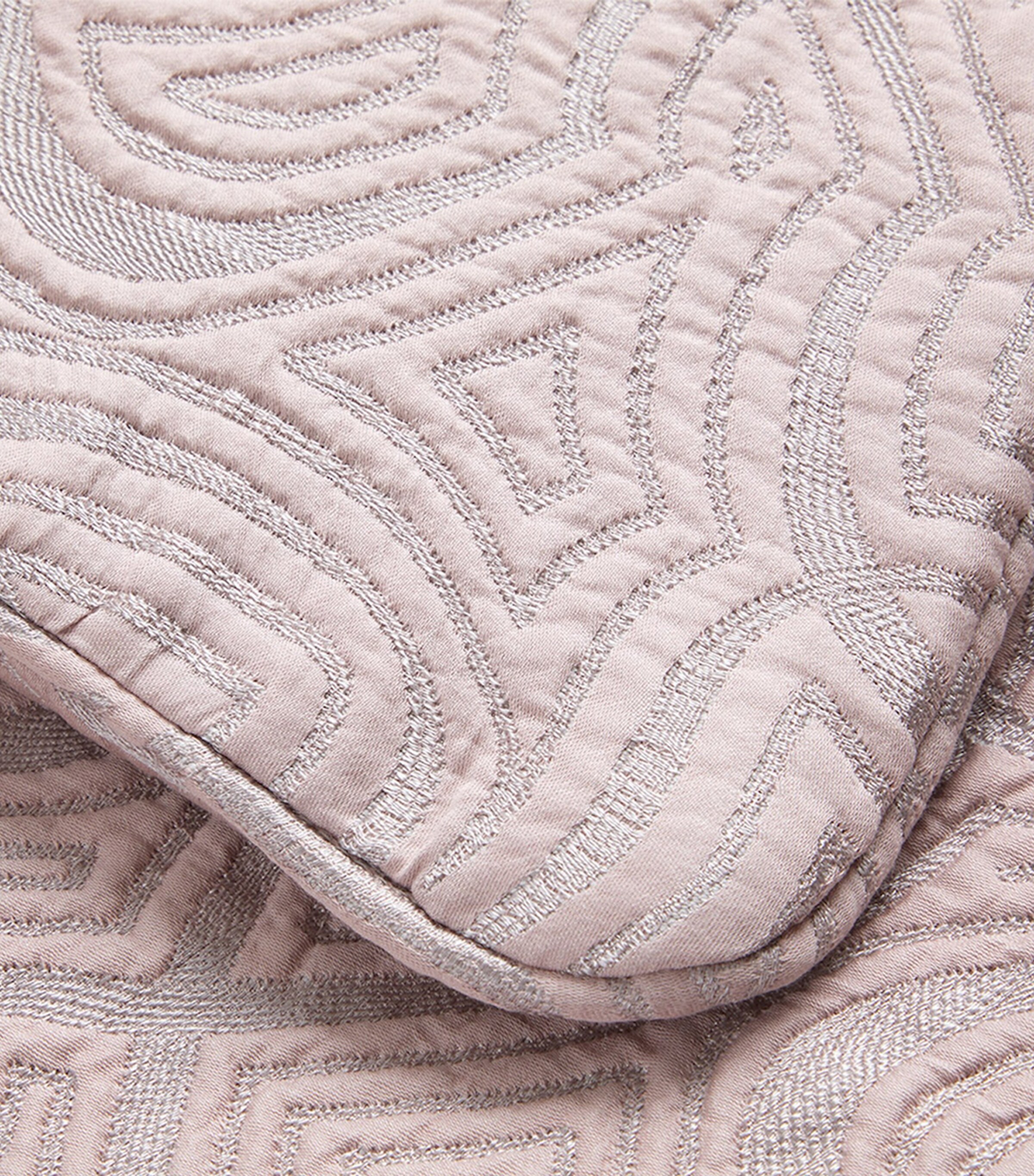 Corolles Bed Runner (80cm x 220cm) LILAC Image 4