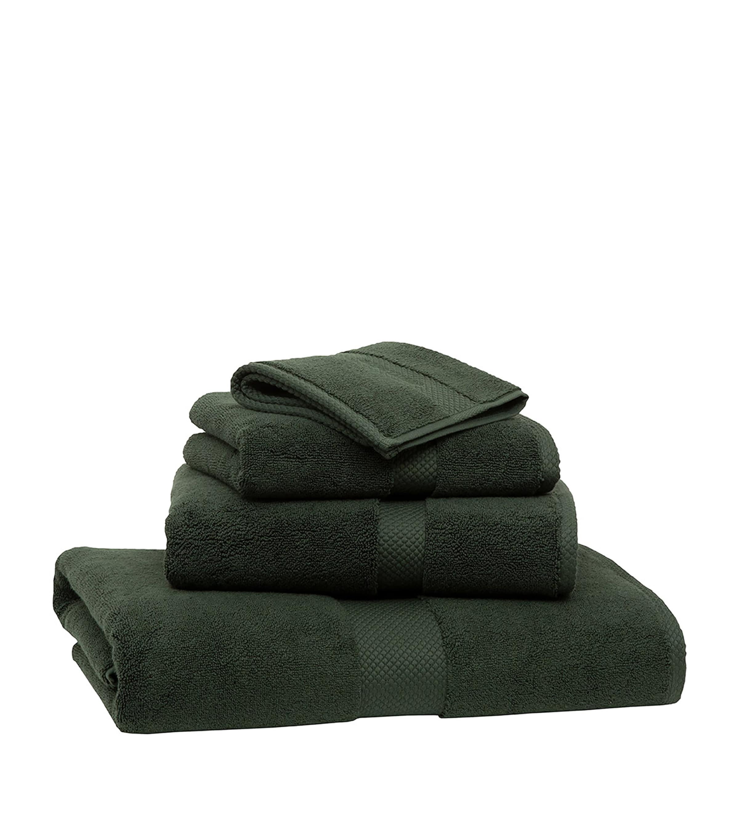 Shop Ralph Lauren Avenue Bath Towel In Green