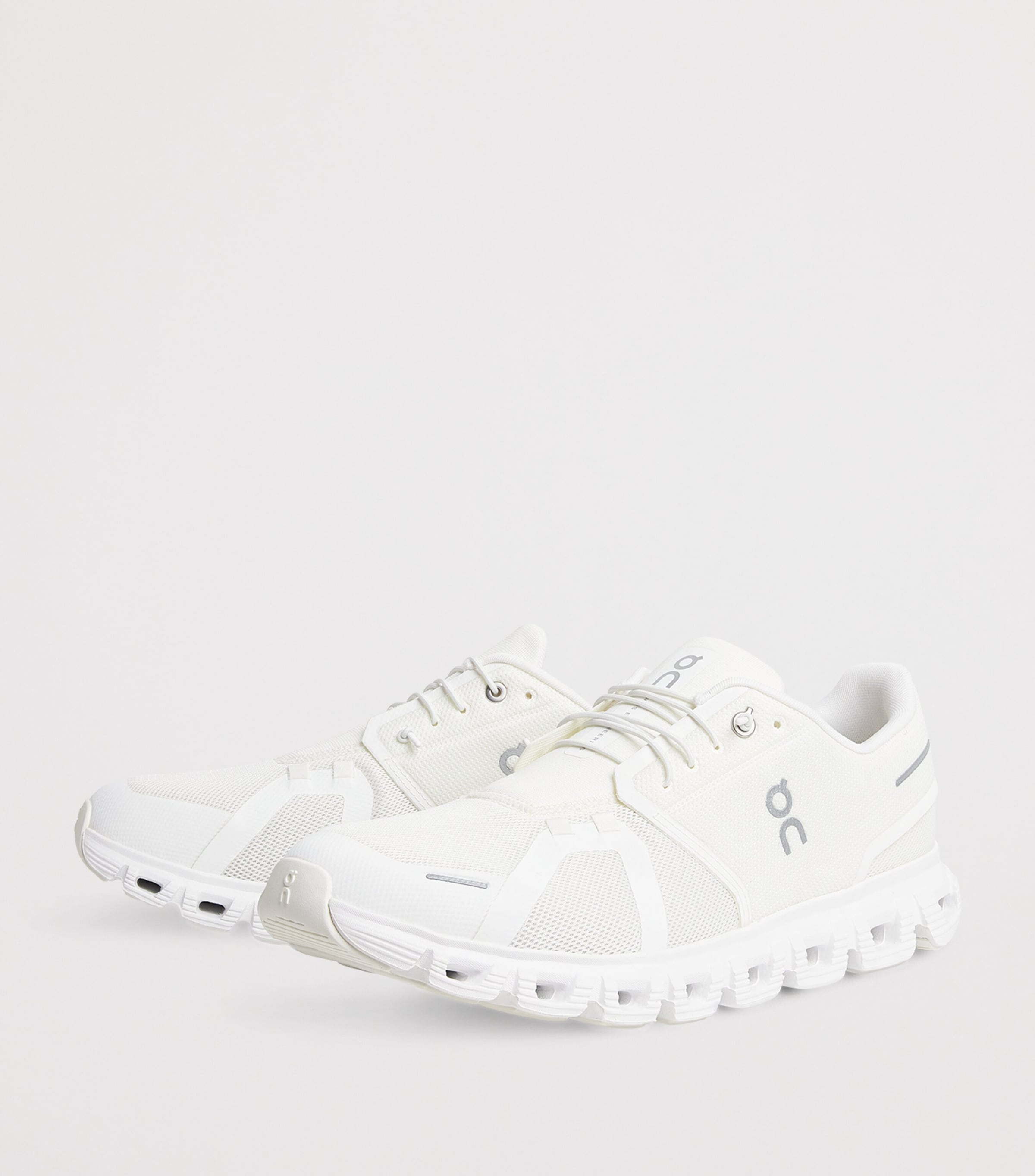 On Mens Cloud 6 Trainers White | White Image 3