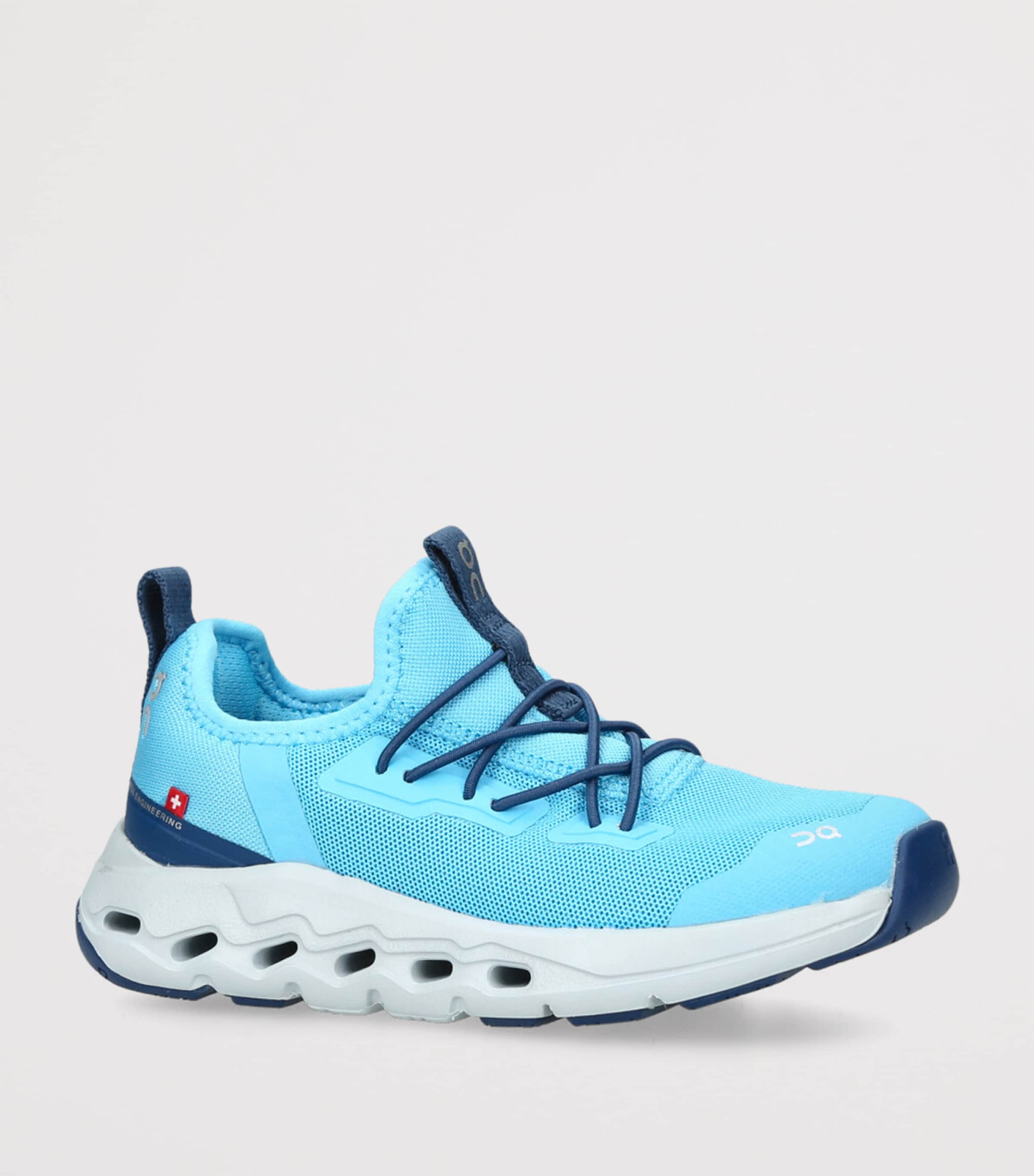 Cloudleap Trainers BLUE Image 3