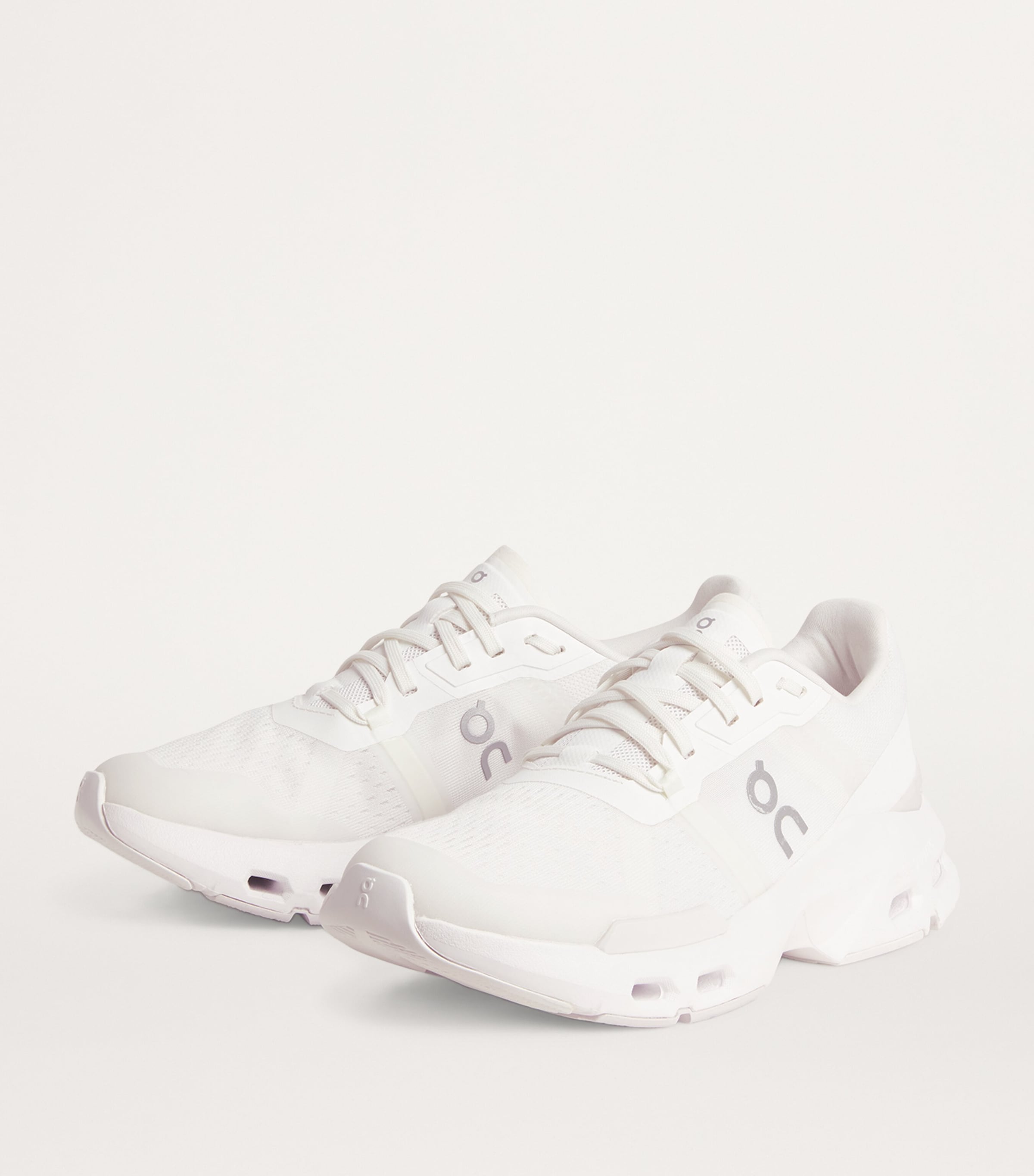 Cloudpulse Trainers WHITE | FROST Image 3