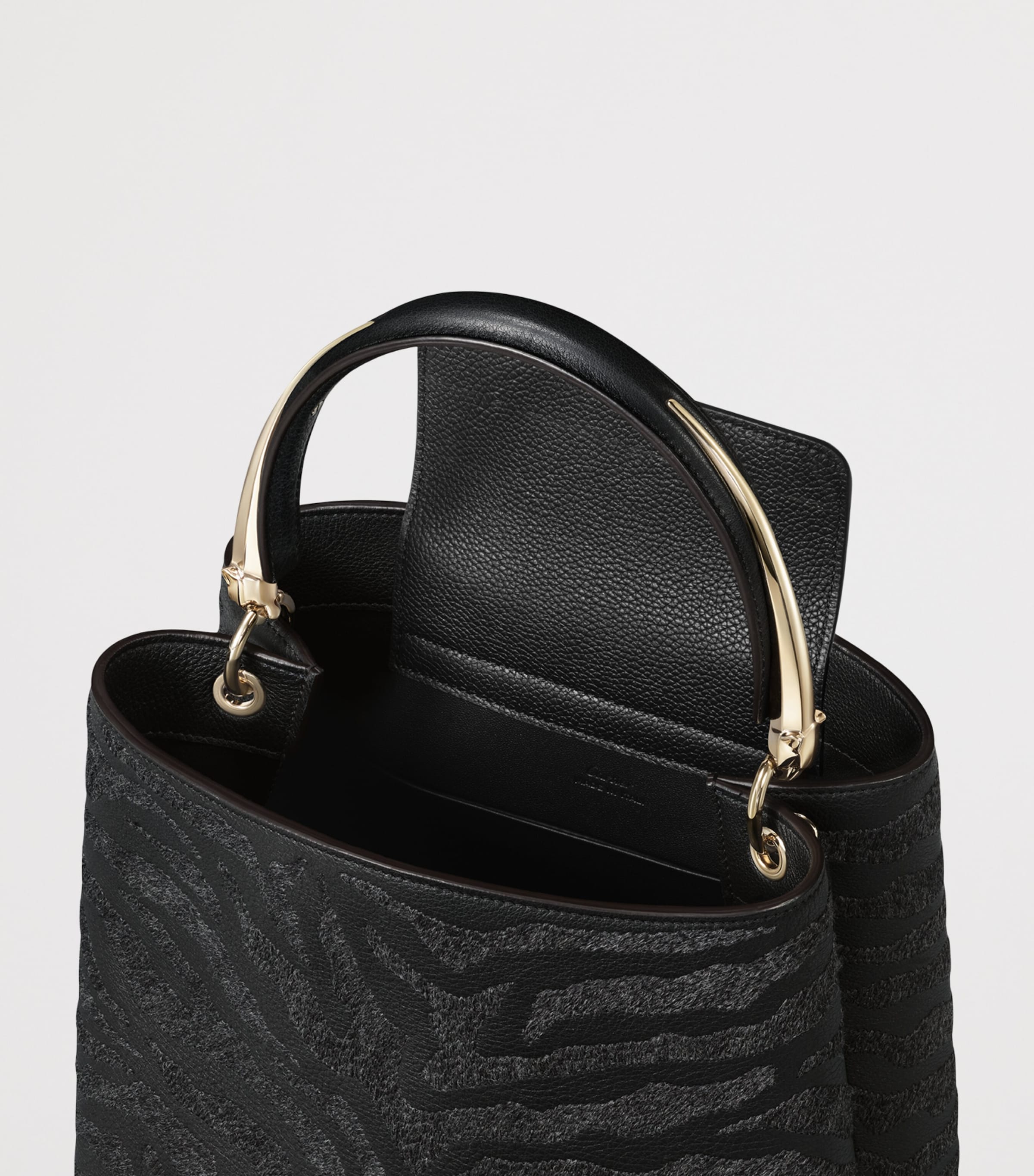 Calfskin Panthère de Cartier Top-Handle Bag BLACK Image 4