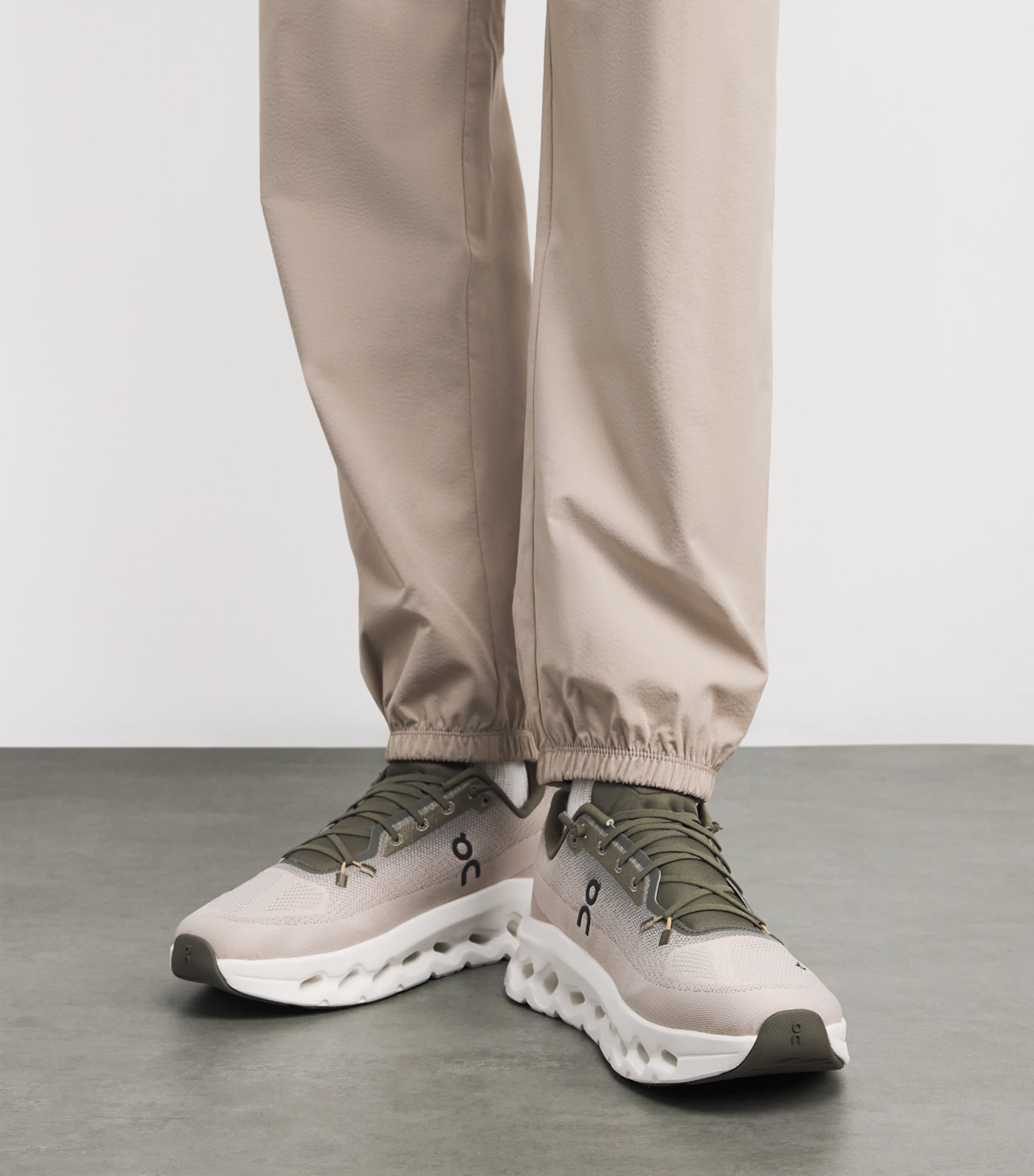 Cloudtilt Trainers OLIVE | DESERT Image 2