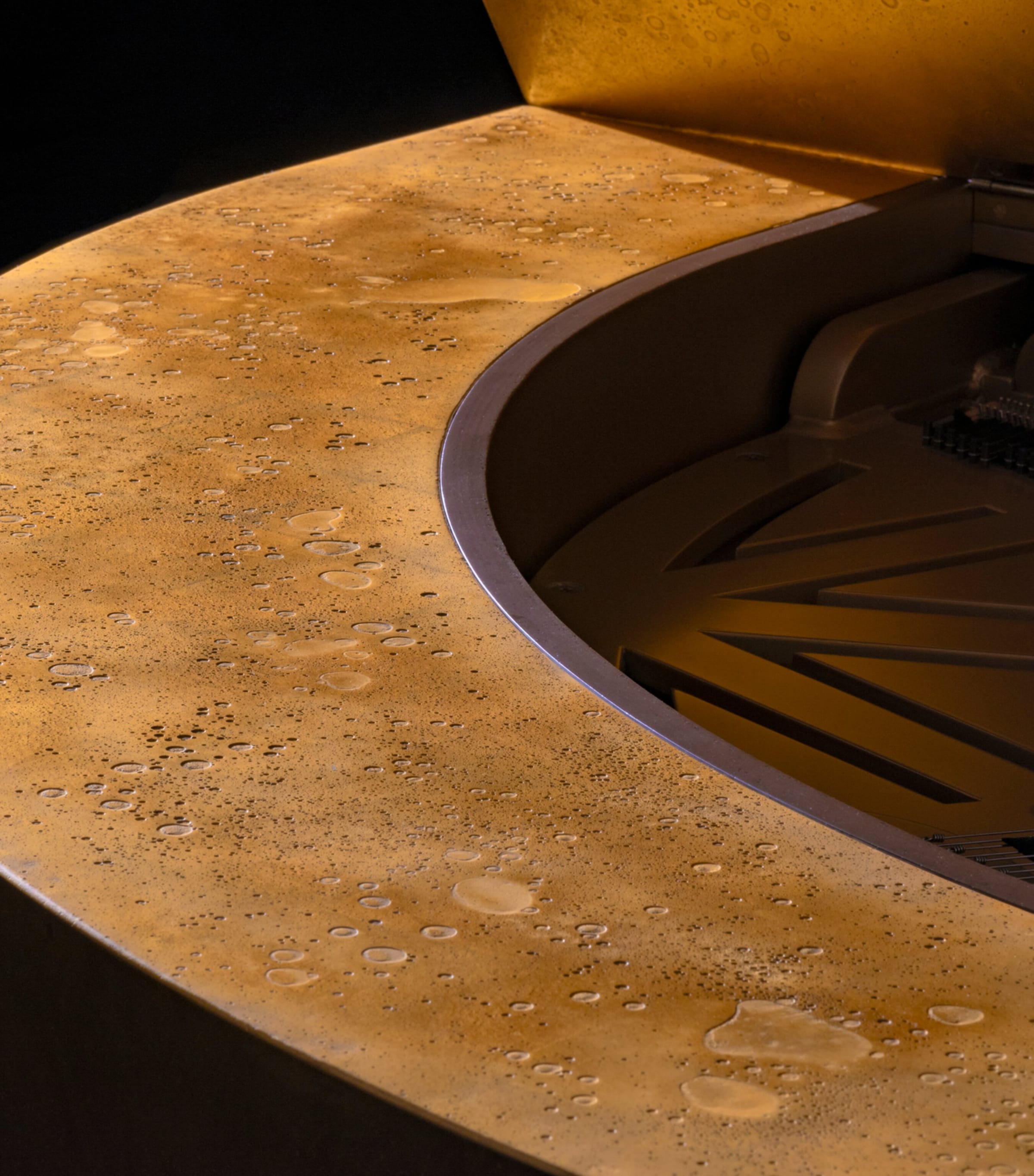 Gold-Plated The Solis Piano GOLD Image 2