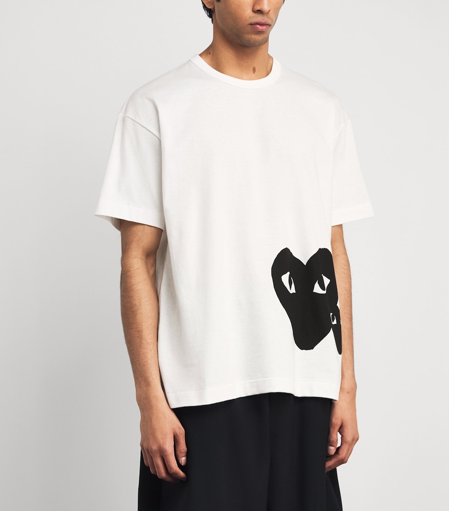 Comme Des Garçons Play Mens Cotton Oversized Mirrored Bottom Heart T-Shirt White Image 4